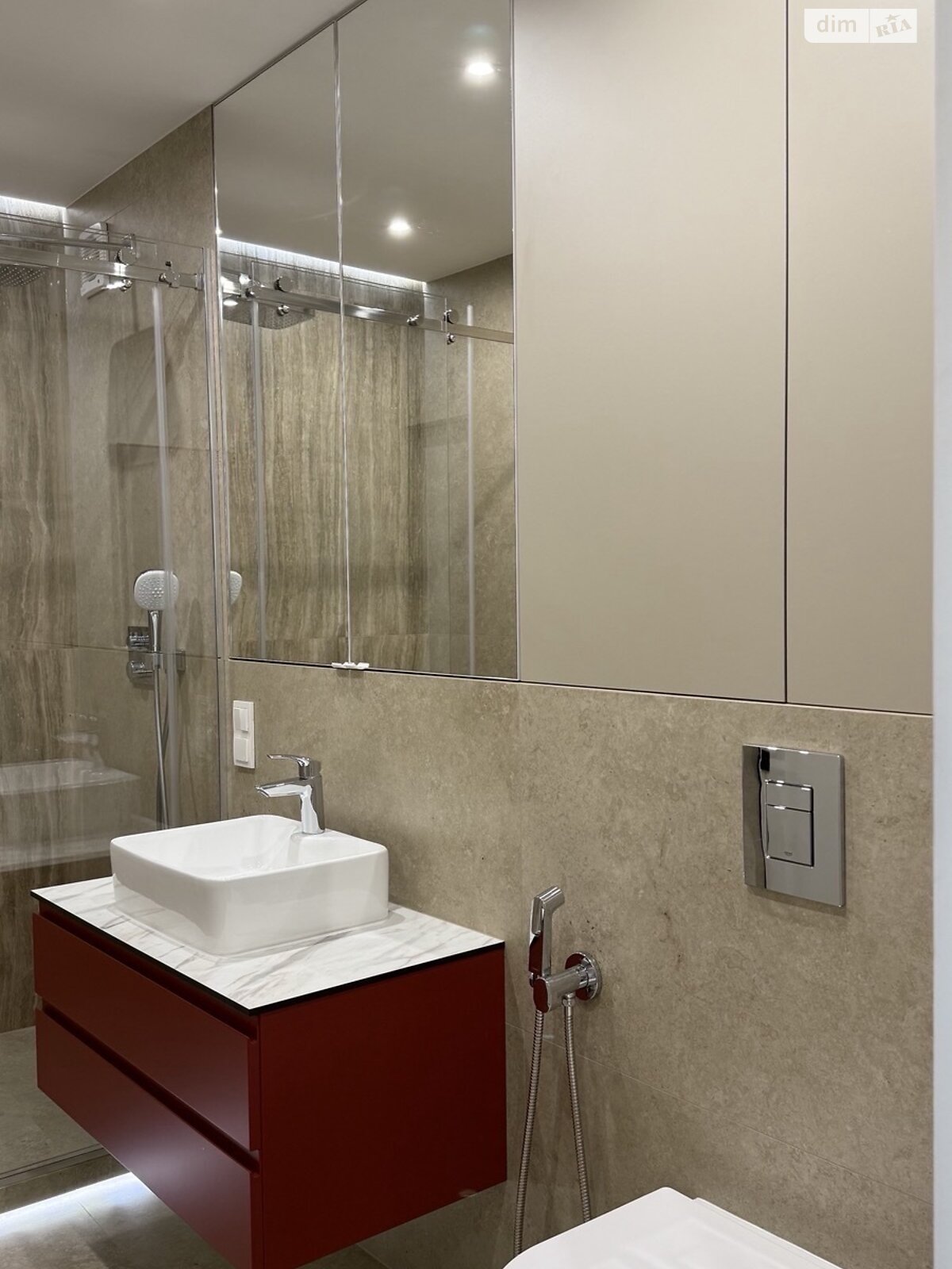 однокімнатна квартира в Івано-Франківську, район Центр, на вул. Коновальця Євгена 37А в довготривалу оренду помісячно фото 1 однокімнатна квартира в Івано-Франківську, район Центр, на вул. Коновальця Євгена 37А в довготривалу оренду помісячно фото 1