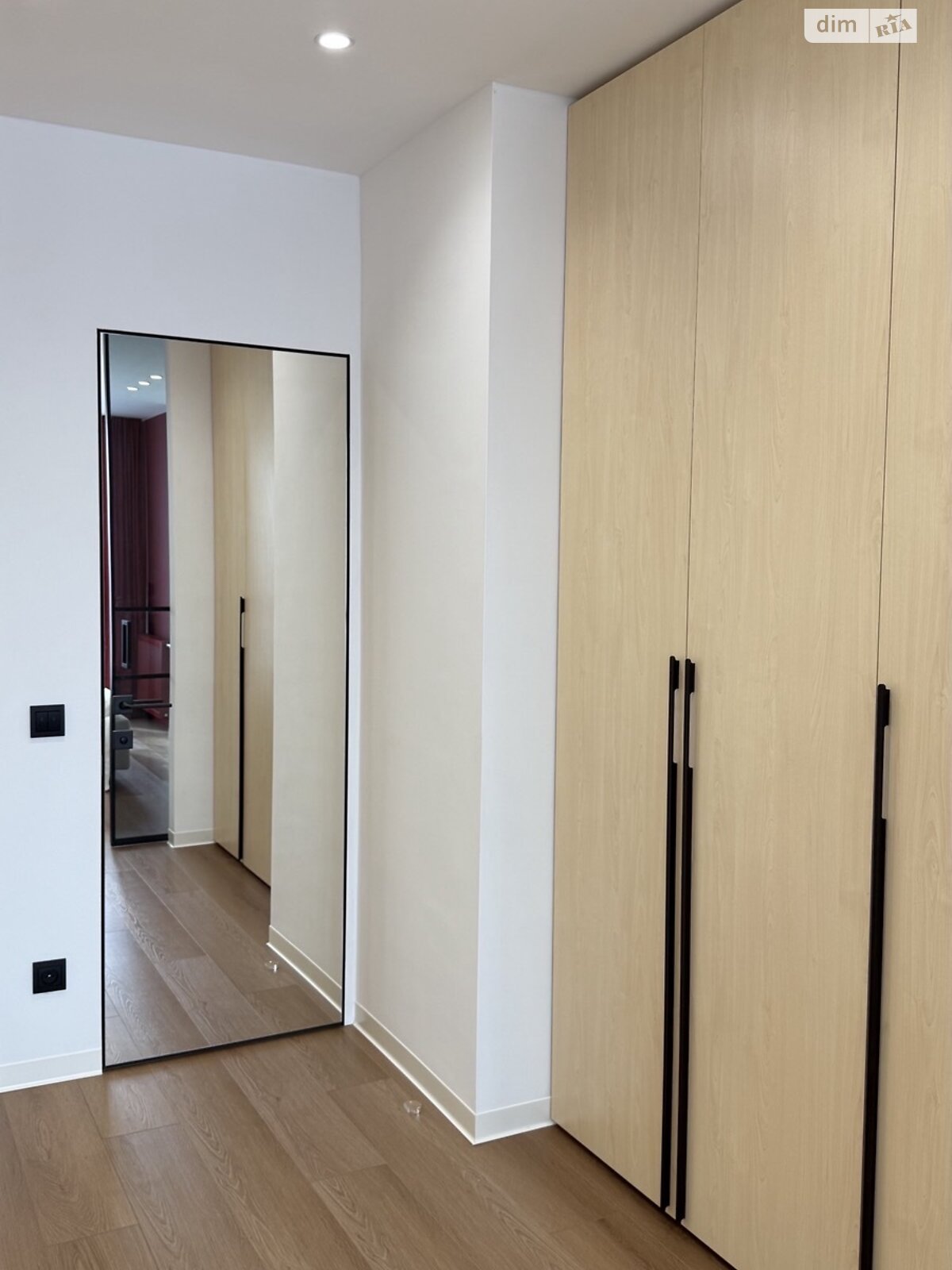 однокімнатна квартира в Івано-Франківську, район Центр, на вул. Коновальця Євгена 37А в довготривалу оренду помісячно фото 1 однокімнатна квартира в Івано-Франківську, район Центр, на вул. Коновальця Євгена 37А в довготривалу оренду помісячно фото 1