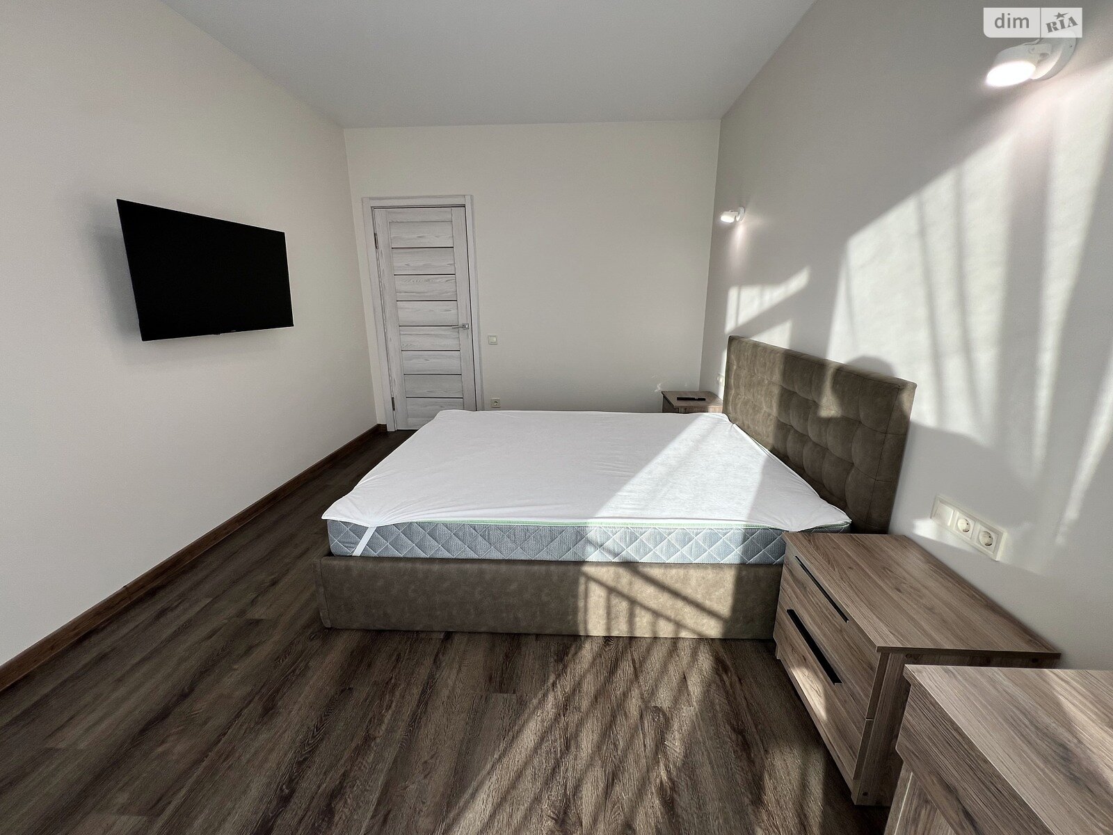 однокомнатная квартира в Ивано-Франковске, район Центр, на ул. Коновальца Евгения 37А в аренду на долгий срок помесячно фото 1