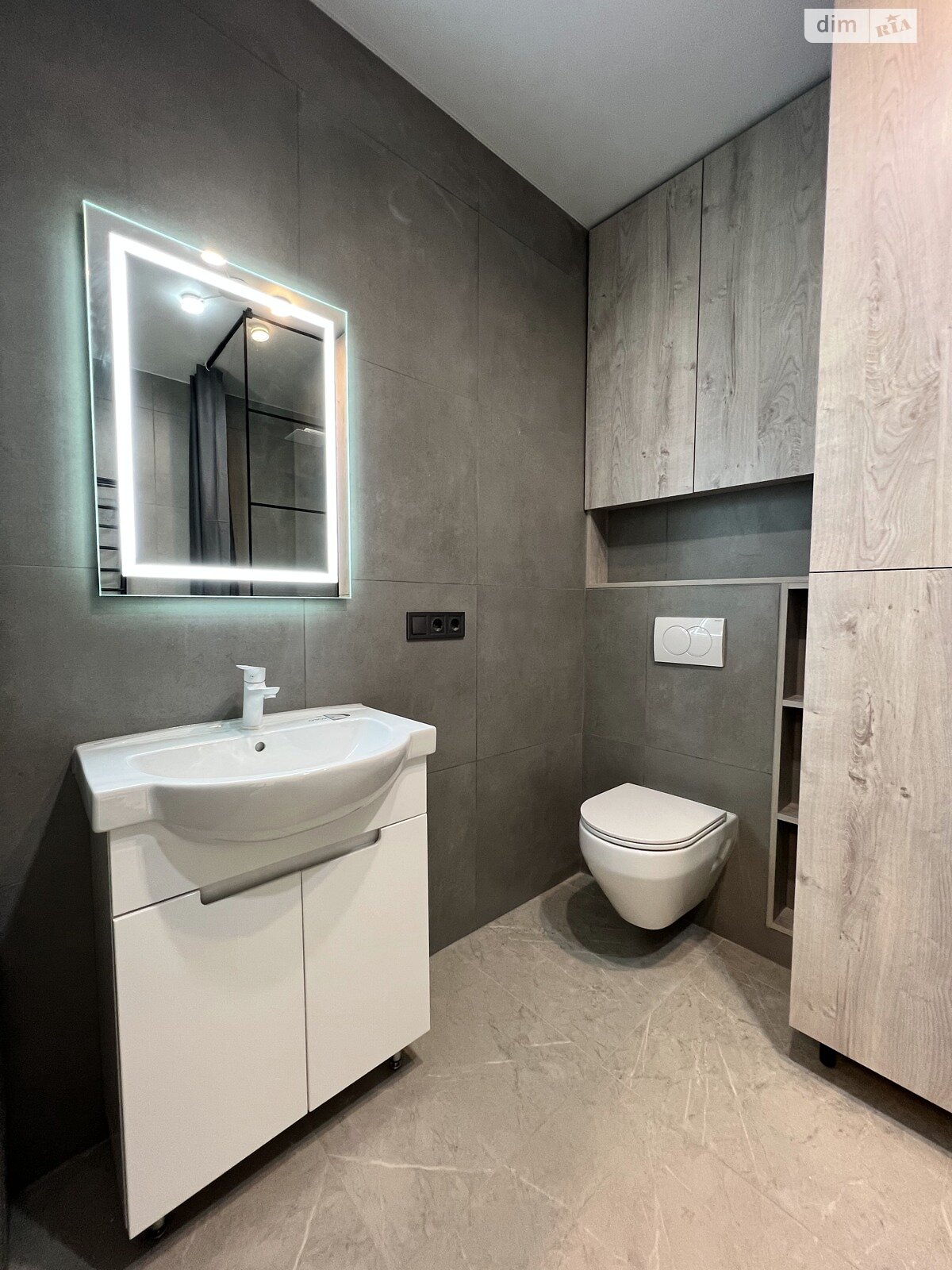 однокомнатная квартира в Ивано-Франковске, район Центр, на ул. Коновальца Евгения 37А в аренду на долгий срок помесячно фото 1