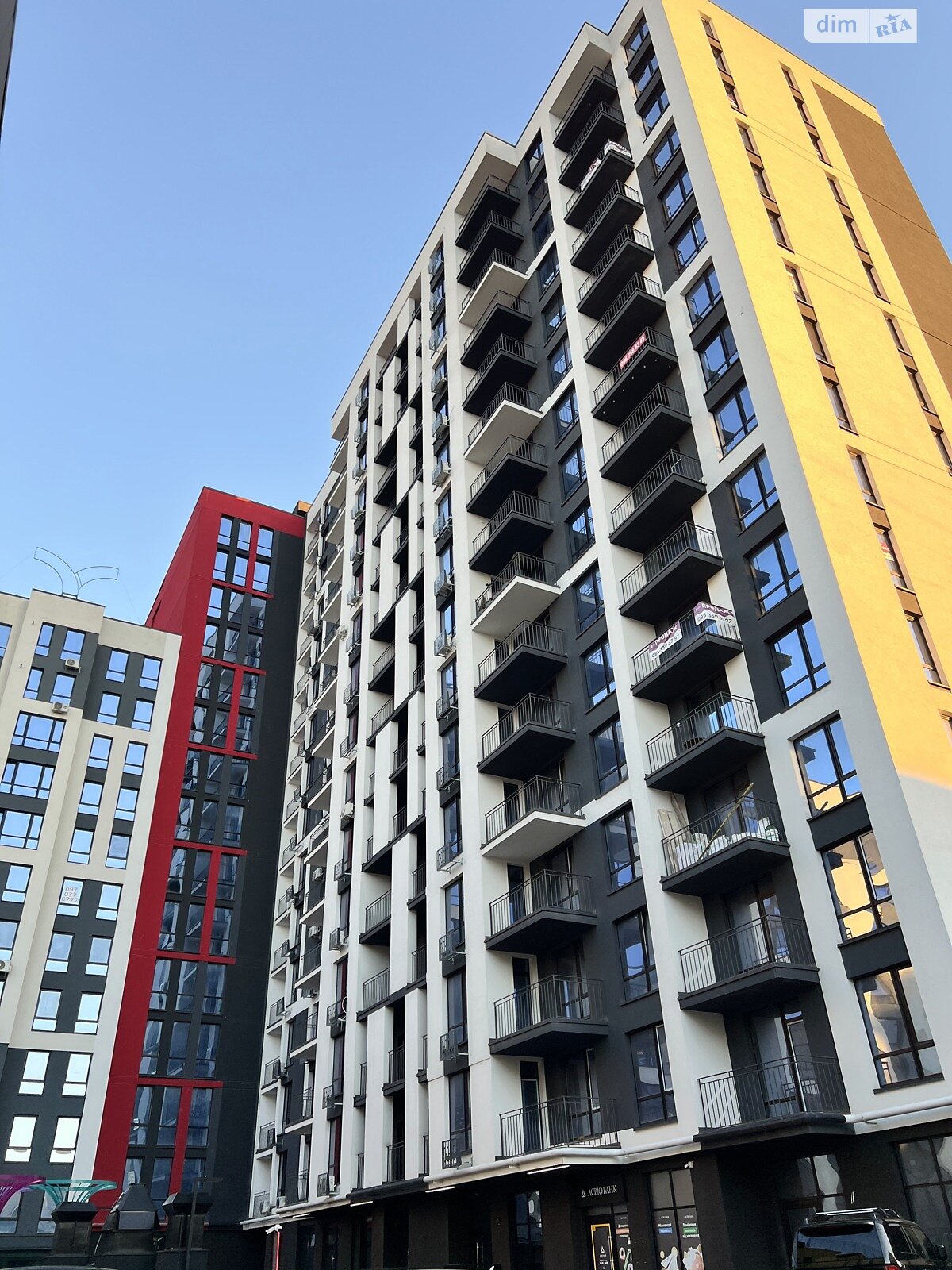 однокомнатная квартира в Ивано-Франковске, район Центр, на ул. Коновальца Евгения 37А в аренду на долгий срок помесячно фото 1