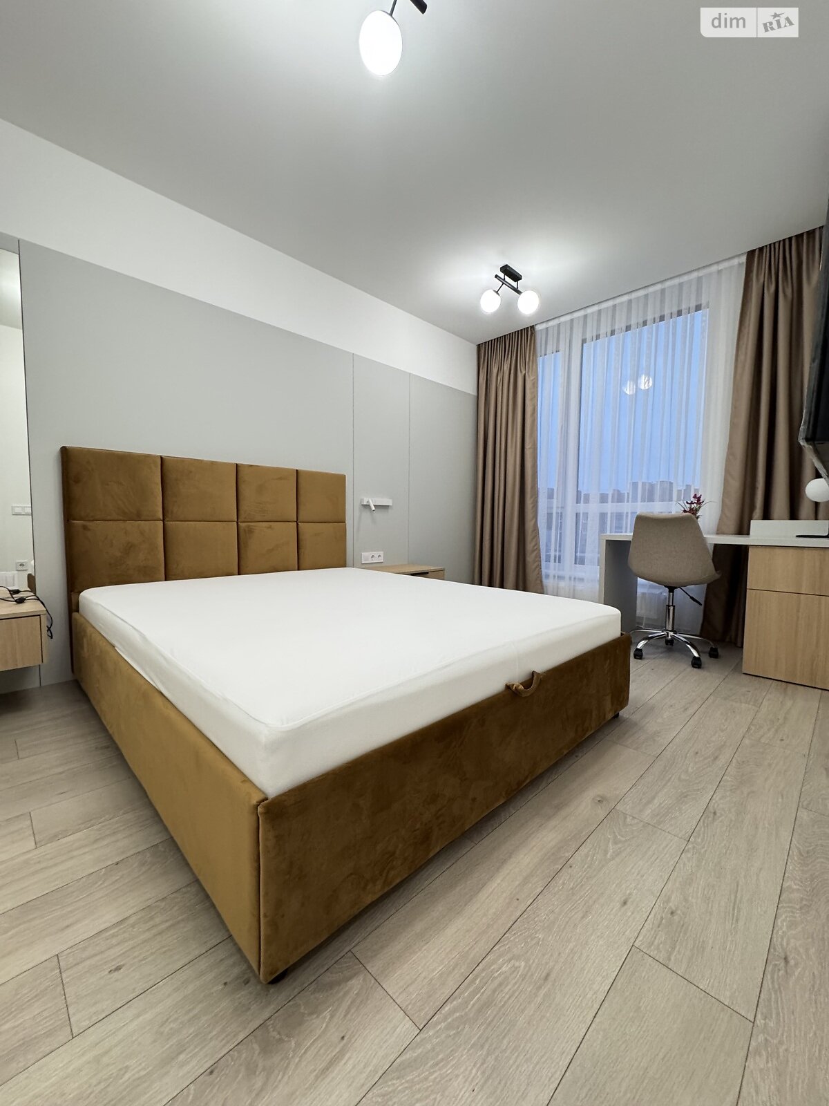 однокомнатная квартира в Ивано-Франковске, район Центр, на ул. Коновальца Евгения в аренду на долгий срок помесячно фото 1