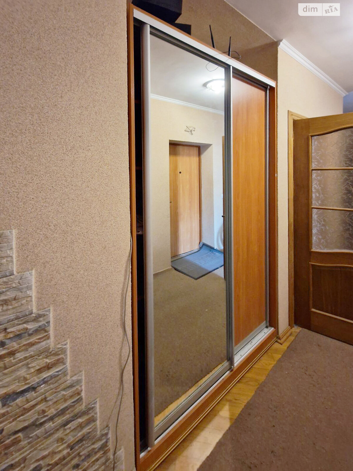 трикімнатна квартира в Івано-Франківську, район Центр, на вул. Незалежності (Горького) 83 в довготривалу оренду помісячно фото 1 трикімнатна квартира в Івано-Франківську, район Центр, на вул. Незалежності (Горького) 83 в довготривалу оренду помісячно фото 1