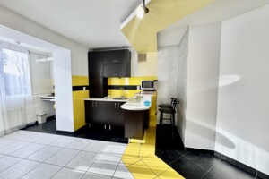 однокомнатная квартира в Ивано-Франковске, район Центр, на ул. Шухевичив в аренду на долгий срок помесячно фото 2