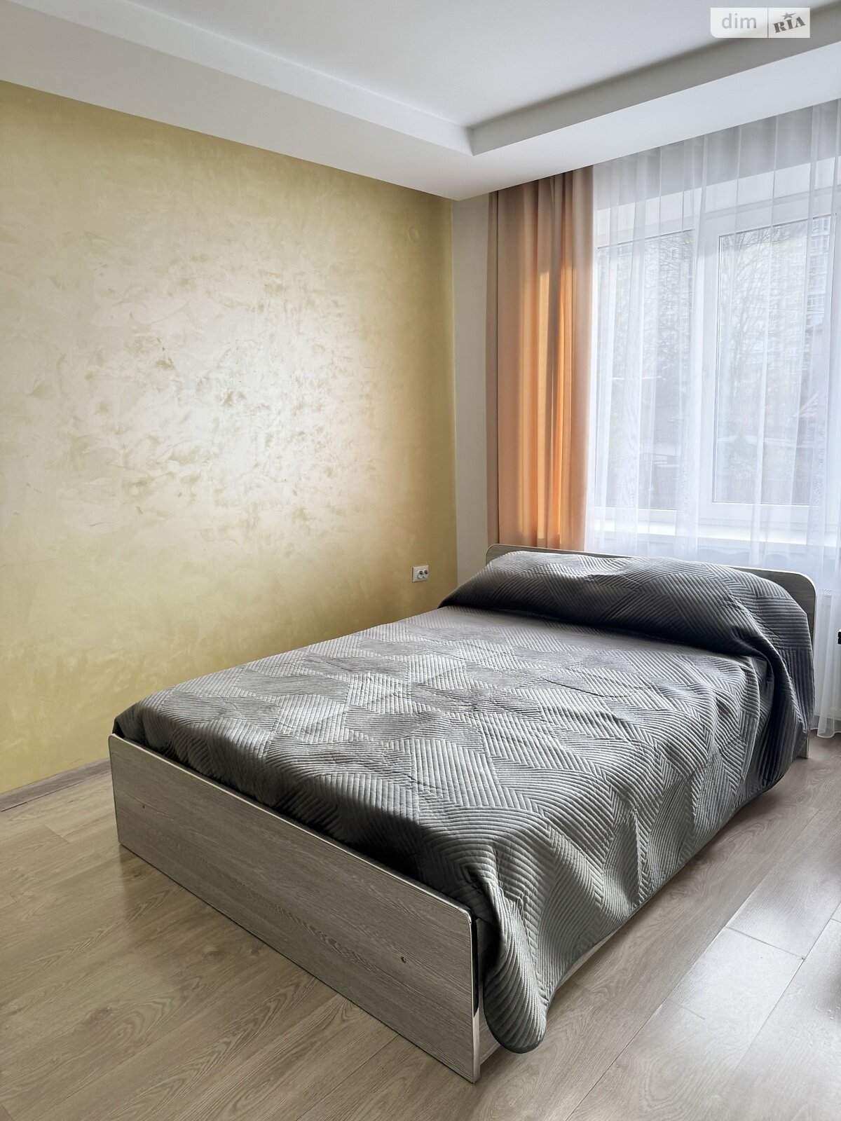 однокомнатная квартира в Ивано-Франковске, район Центр, на ул. Шухевичив в аренду на долгий срок помесячно фото 1