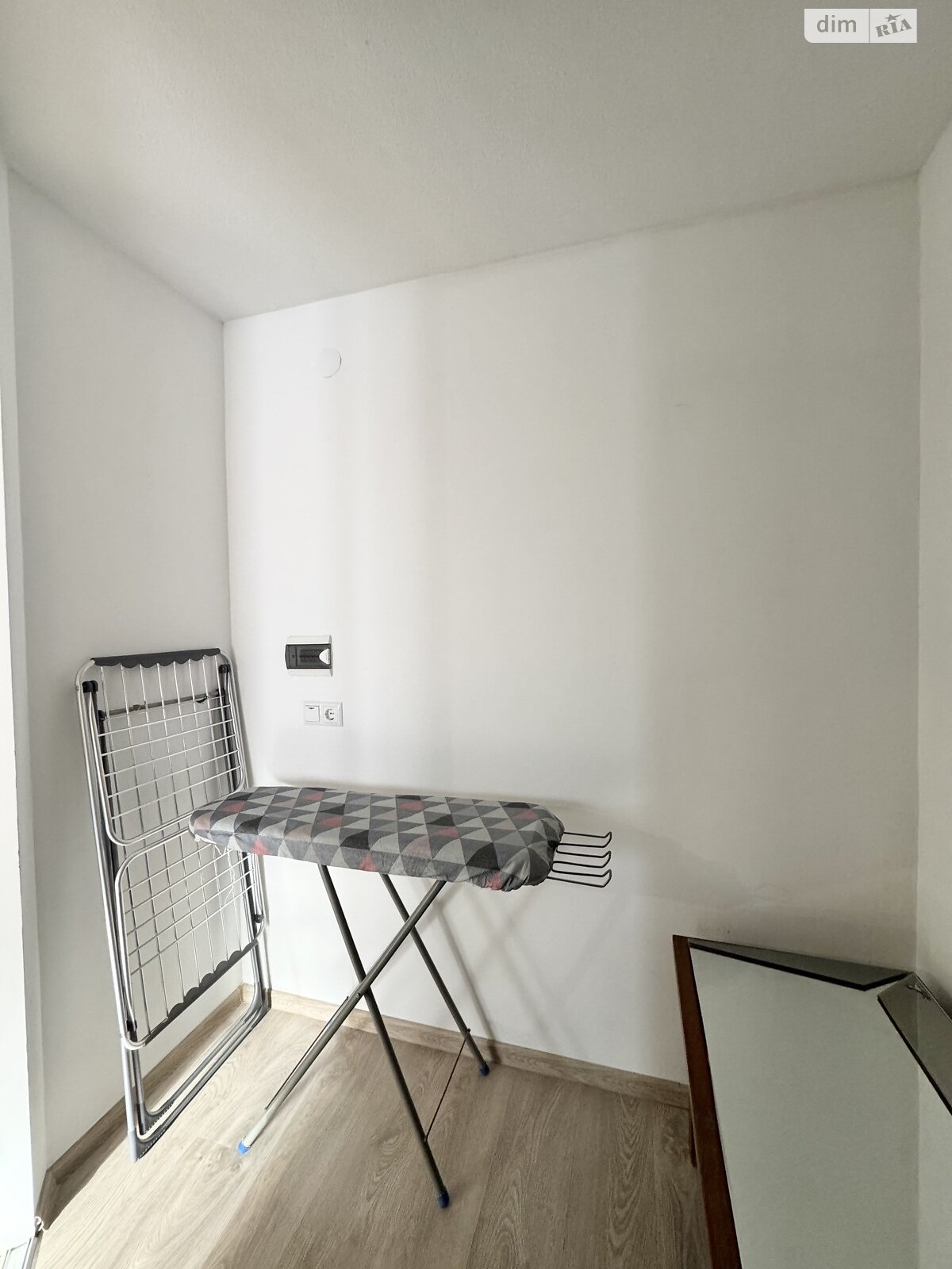 однокомнатная квартира в Ивано-Франковске, район Центр, на ул. Шухевичив в аренду на долгий срок помесячно фото 1