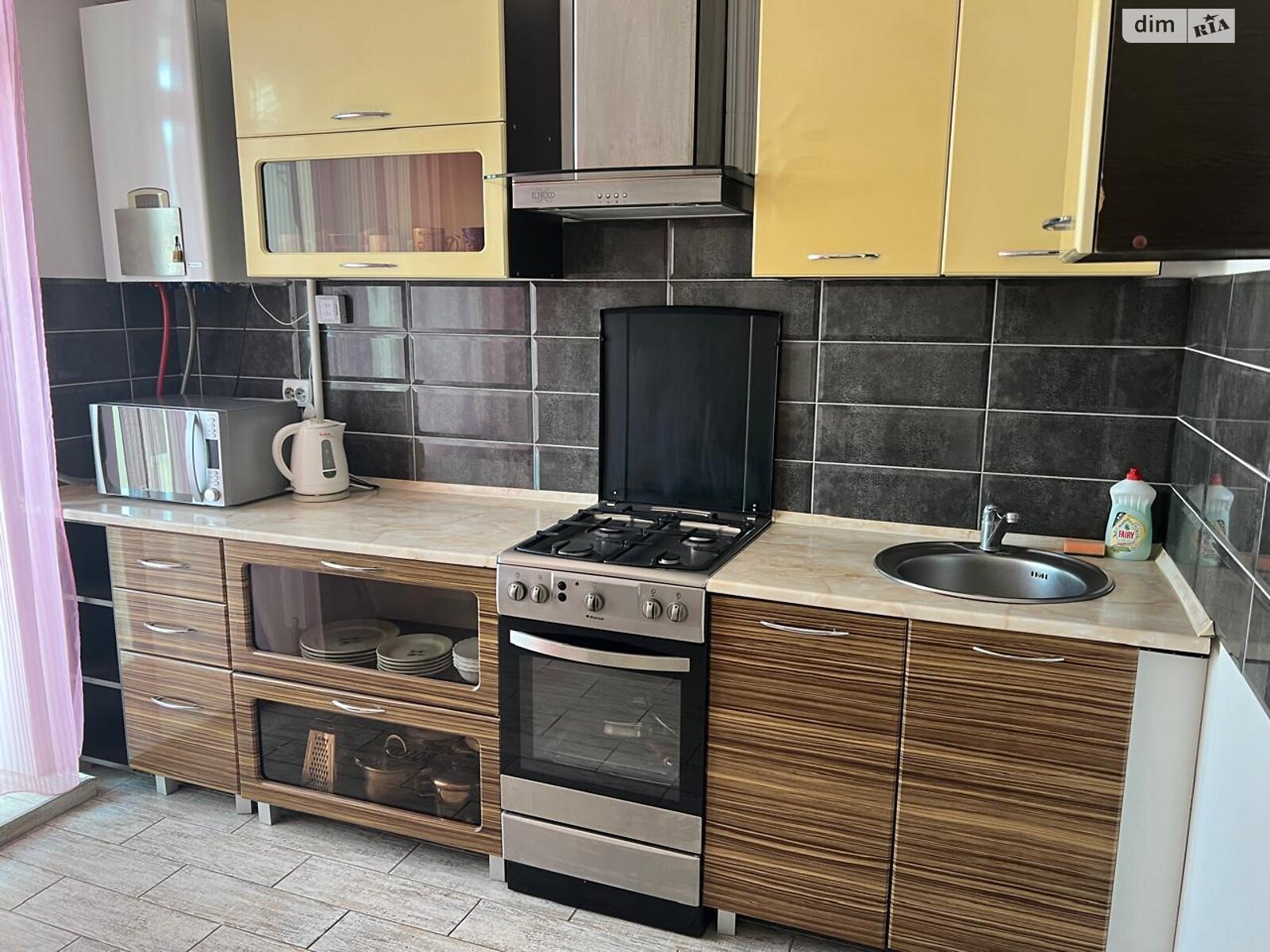 однокомнатная квартира в Ивано-Франковске, район Центр, на ул. Стрельцов Сечевых 76В в аренду на долгий срок помесячно фото 1