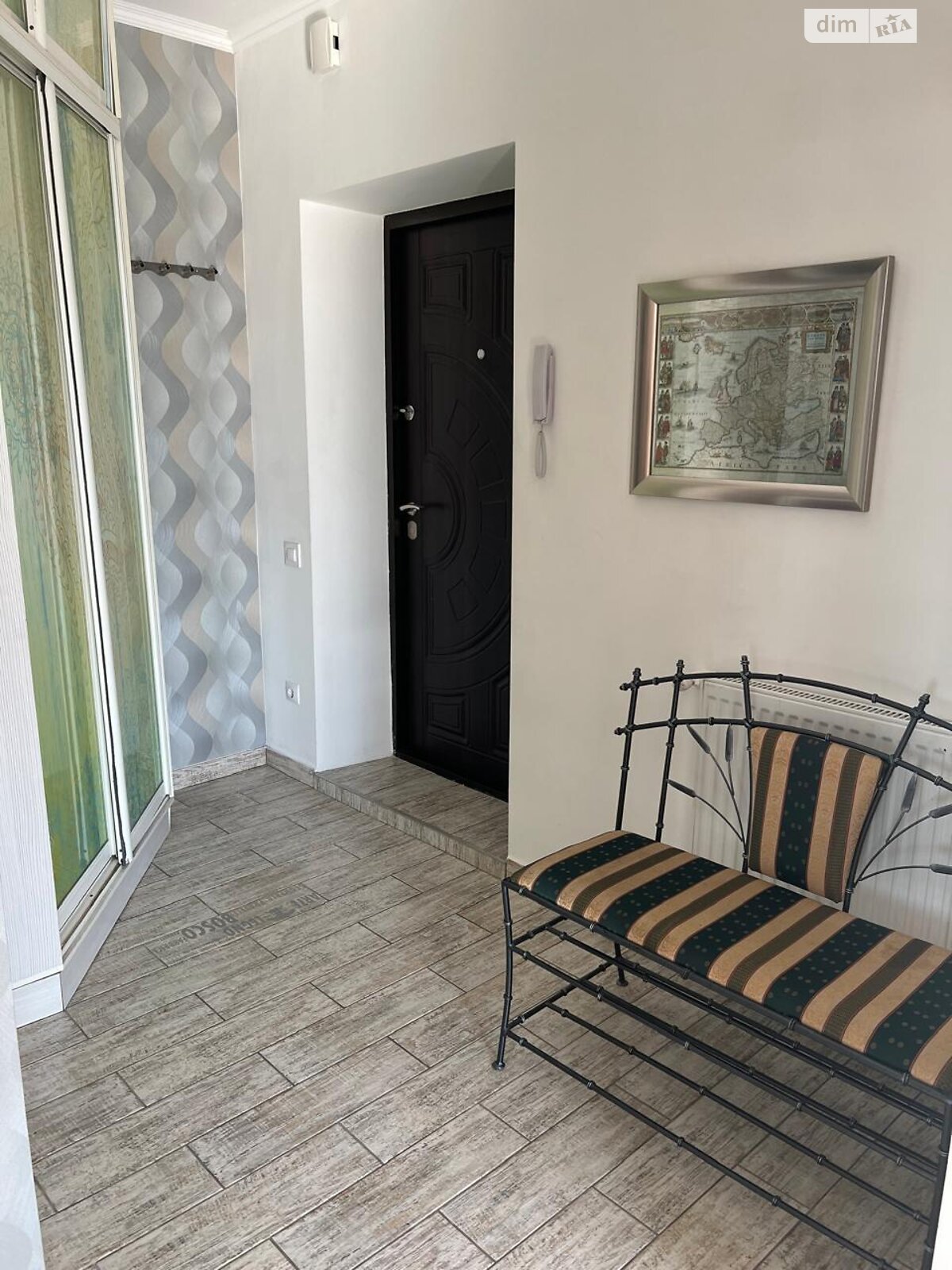 однокомнатная квартира в Ивано-Франковске, район Центр, на ул. Стрельцов Сечевых 76В в аренду на долгий срок помесячно фото 1