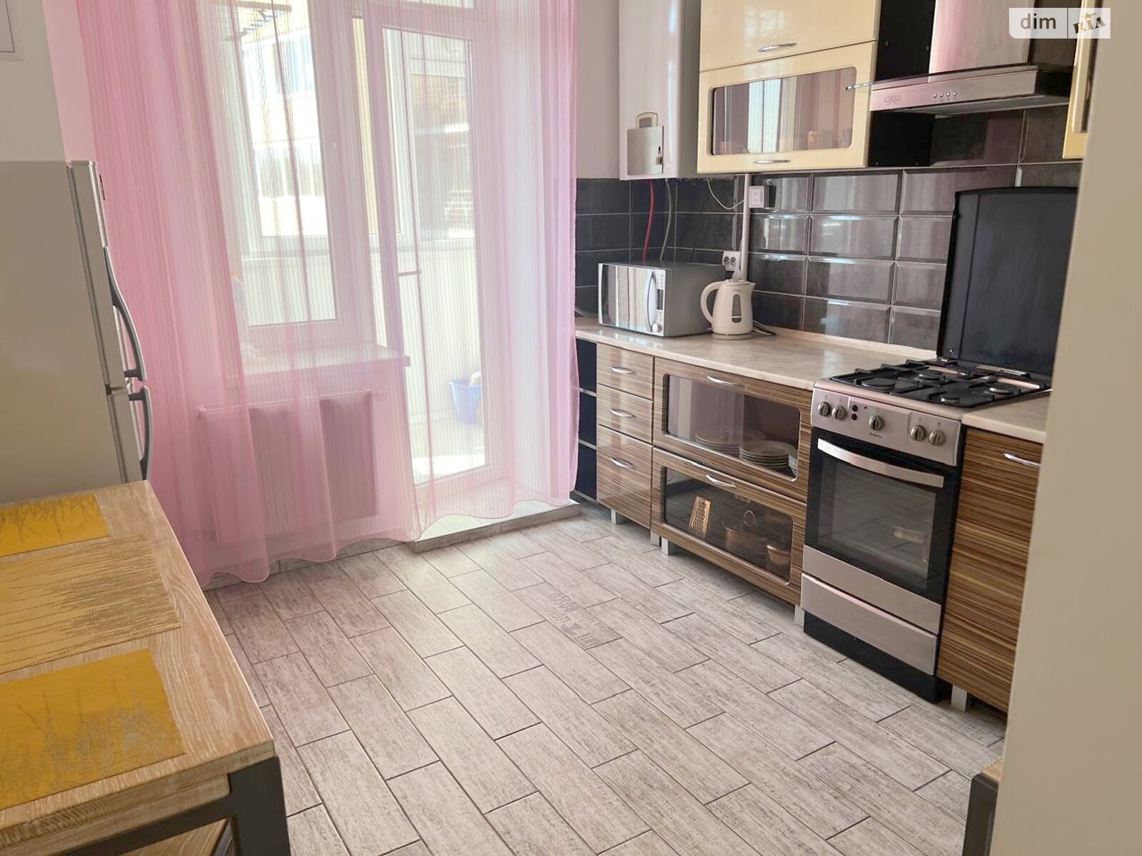 однокомнатная квартира в Ивано-Франковске, район Центр, на ул. Стрельцов Сечевых 76В в аренду на долгий срок помесячно фото 1