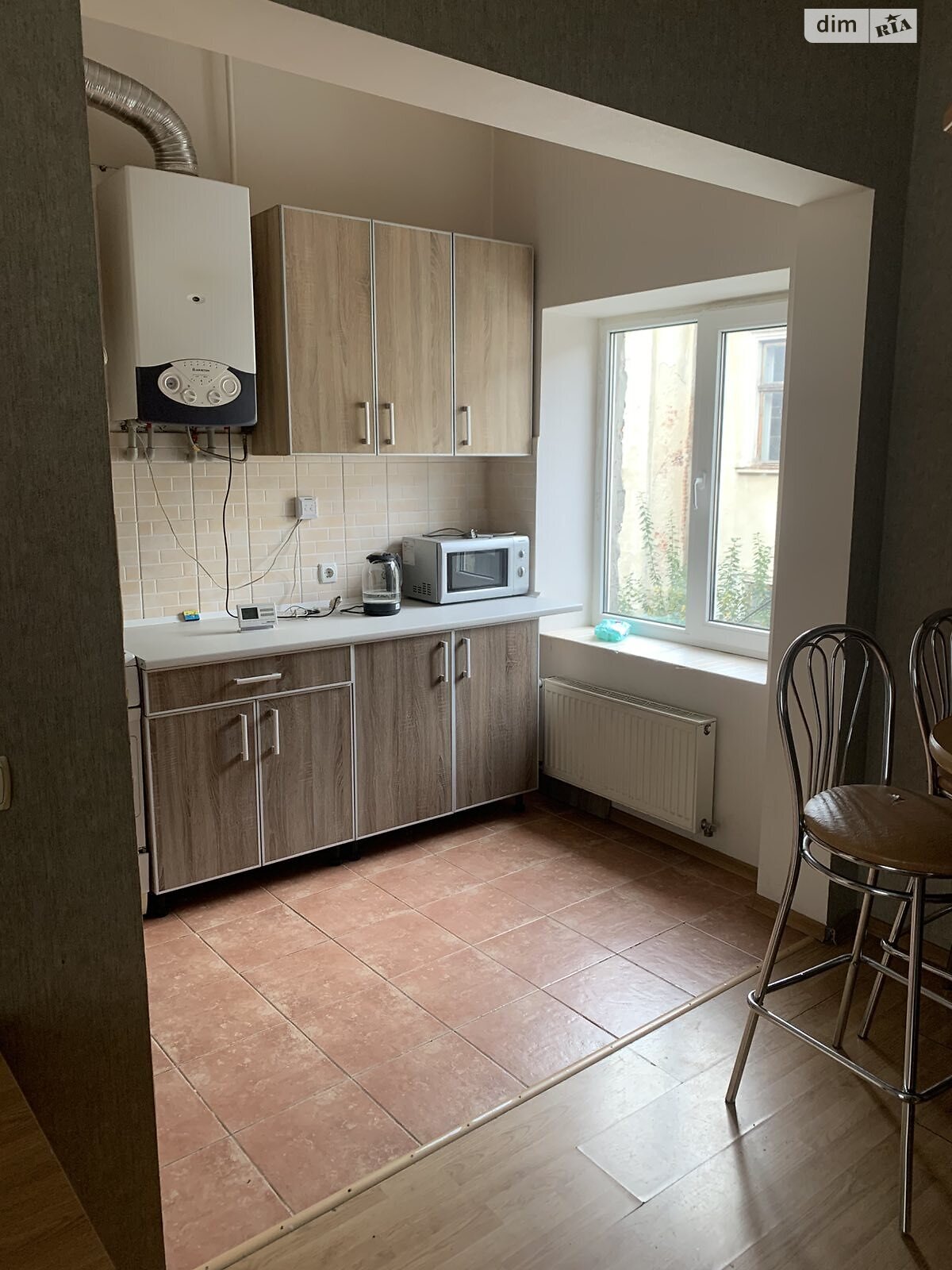 трикімнатна квартира в Івано-Франківську, район Центр, на вул. Стрільців Січових 6, кв. 19 в довготривалу оренду помісячно фото 1 трикімнатна квартира в Івано-Франківську, район Центр, на вул. Стрільців Січових 6, кв. 19 в довготривалу оренду помісячно фото 1