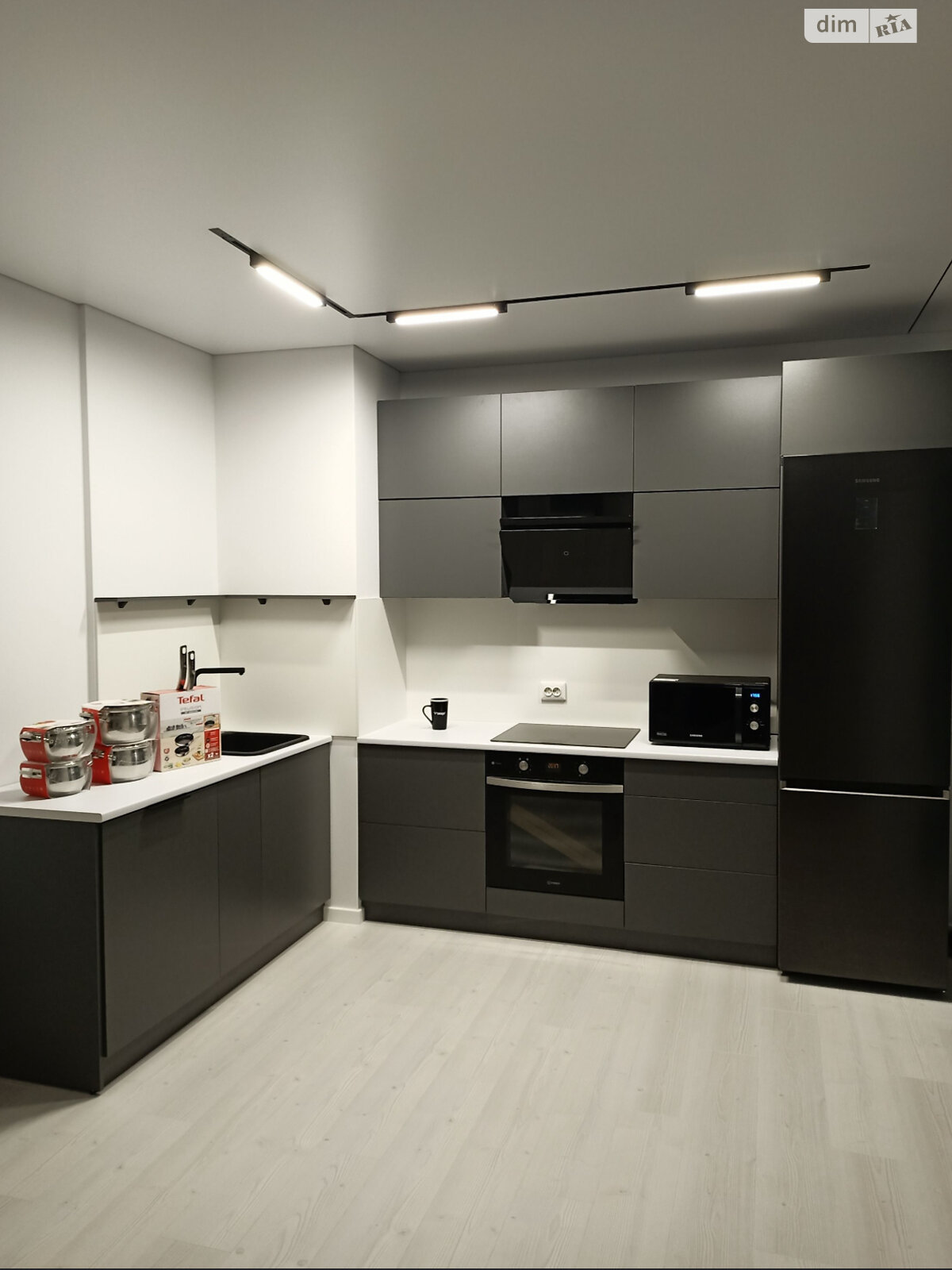 двухкомнатная квартира в Ивано-Франковске, район Центр, на ул. Стрельцов Сечевых 28А в аренду на долгий срок помесячно фото 1 двухкомнатная квартира в Ивано-Франковске, район Центр, на ул. Стрельцов Сечевых 28А в аренду на долгий срок помесячно фото 1