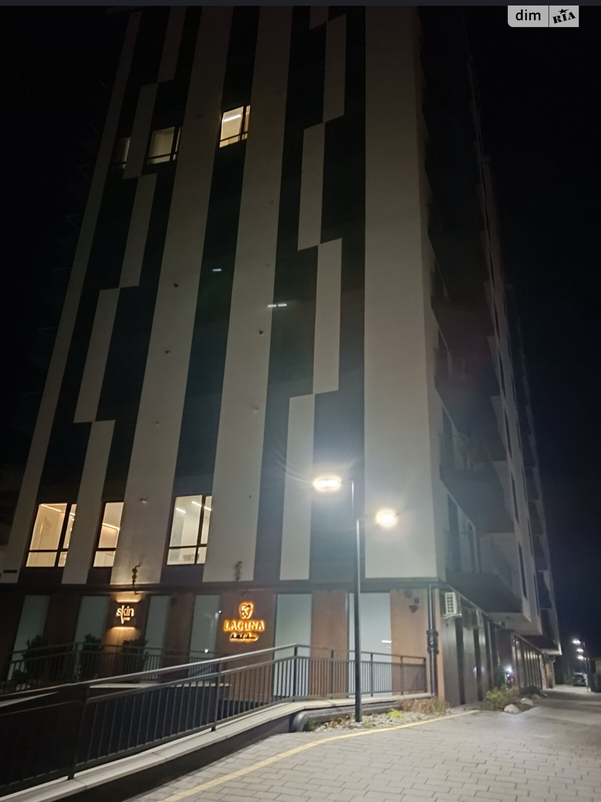 двухкомнатная квартира в Ивано-Франковске, район Центр, на ул. Стрельцов Сечевых 28А в аренду на долгий срок помесячно фото 1 двухкомнатная квартира в Ивано-Франковске, район Центр, на ул. Стрельцов Сечевых 28А в аренду на долгий срок помесячно фото 1