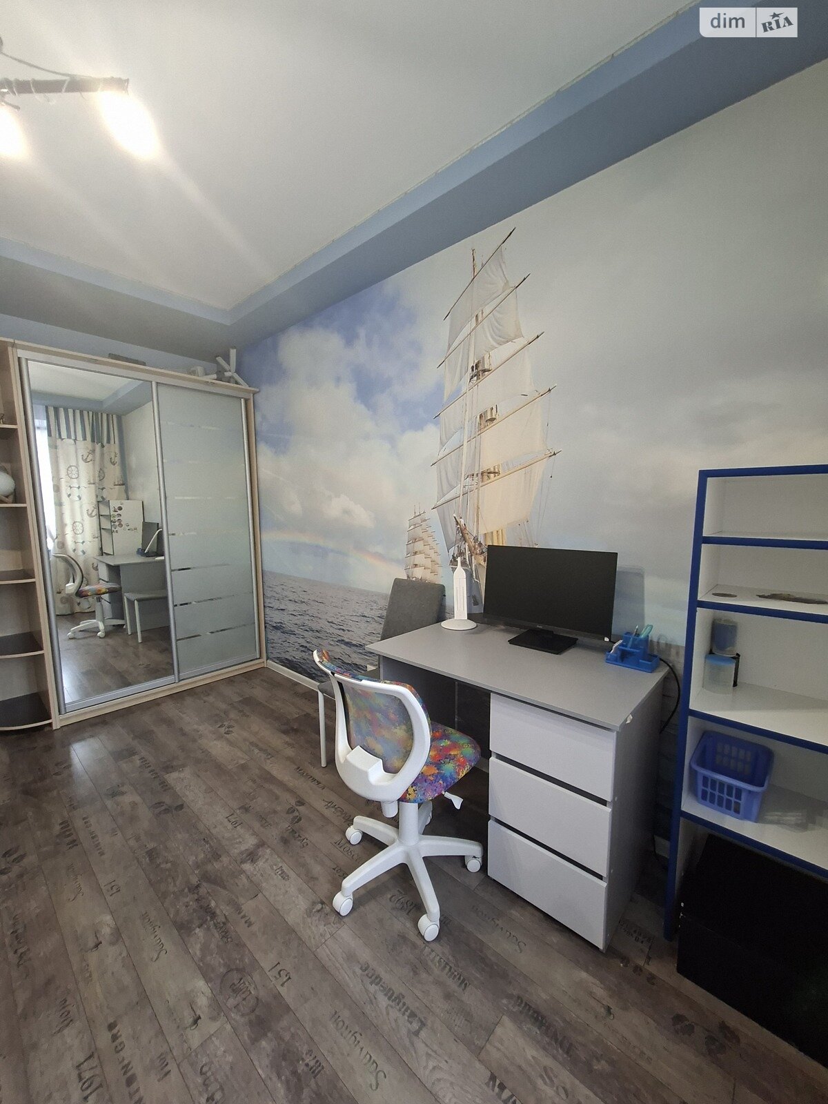 трехкомнатная квартира в Ивано-Франковске, район Центр, на ул. Стрельцов Сечевых 76Б в аренду на долгий срок помесячно фото 1