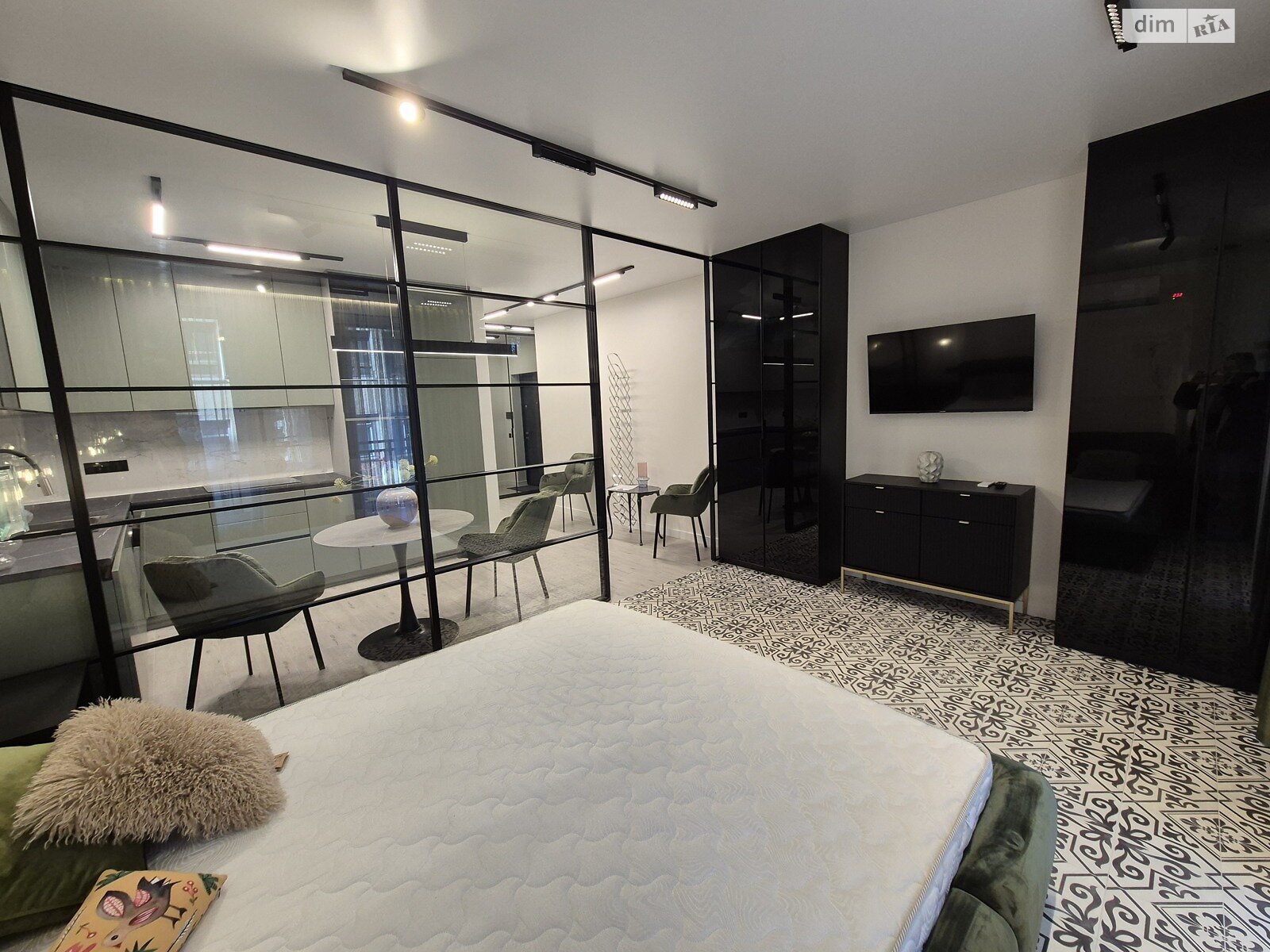 однокімнатна квартира в Івано-Франківську, район Центр, на вул. Стрільців Січових 28А в довготривалу оренду помісячно фото 1