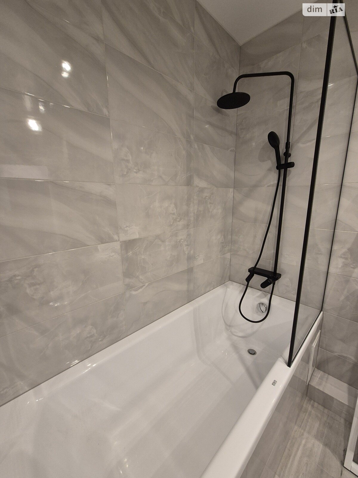 однокімнатна квартира в Івано-Франківську, район Центр, на вул. Стрільців Січових 28А в довготривалу оренду помісячно фото 1