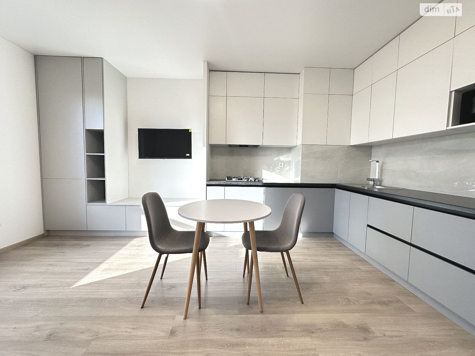 однокомнатная квартира в Ивано-Франковске, район Центр, на ул. Стрельцов Сечевых 28А в аренду на долгий срок помесячно фото 1