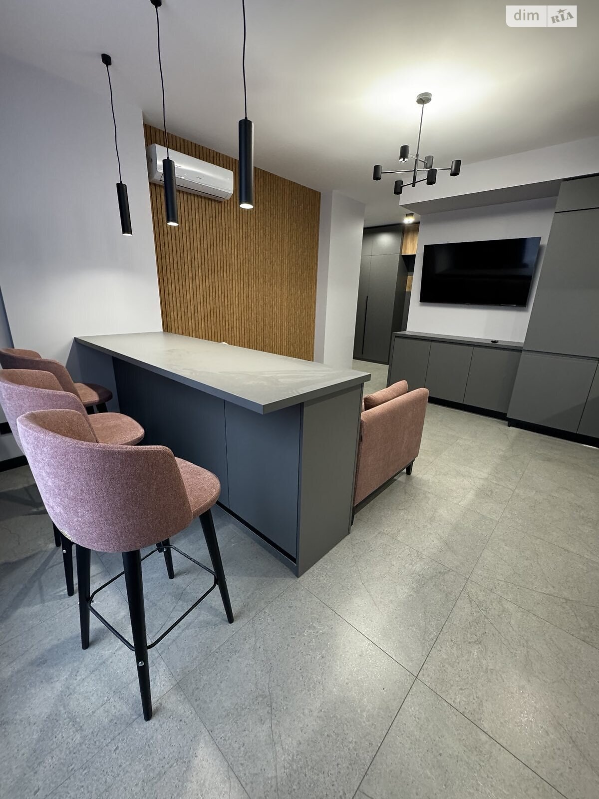 однокомнатная квартира в Ивано-Франковске, район Центр, на ул. Стрельцов Сечевых 28А в аренду на долгий срок помесячно фото 1