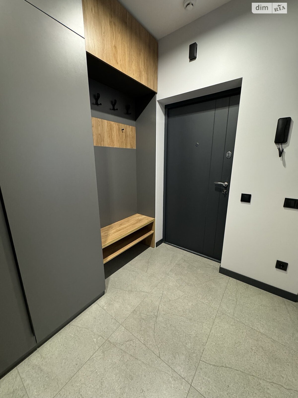 однокомнатная квартира в Ивано-Франковске, район Центр, на ул. Стрельцов Сечевых 28А в аренду на долгий срок помесячно фото 1