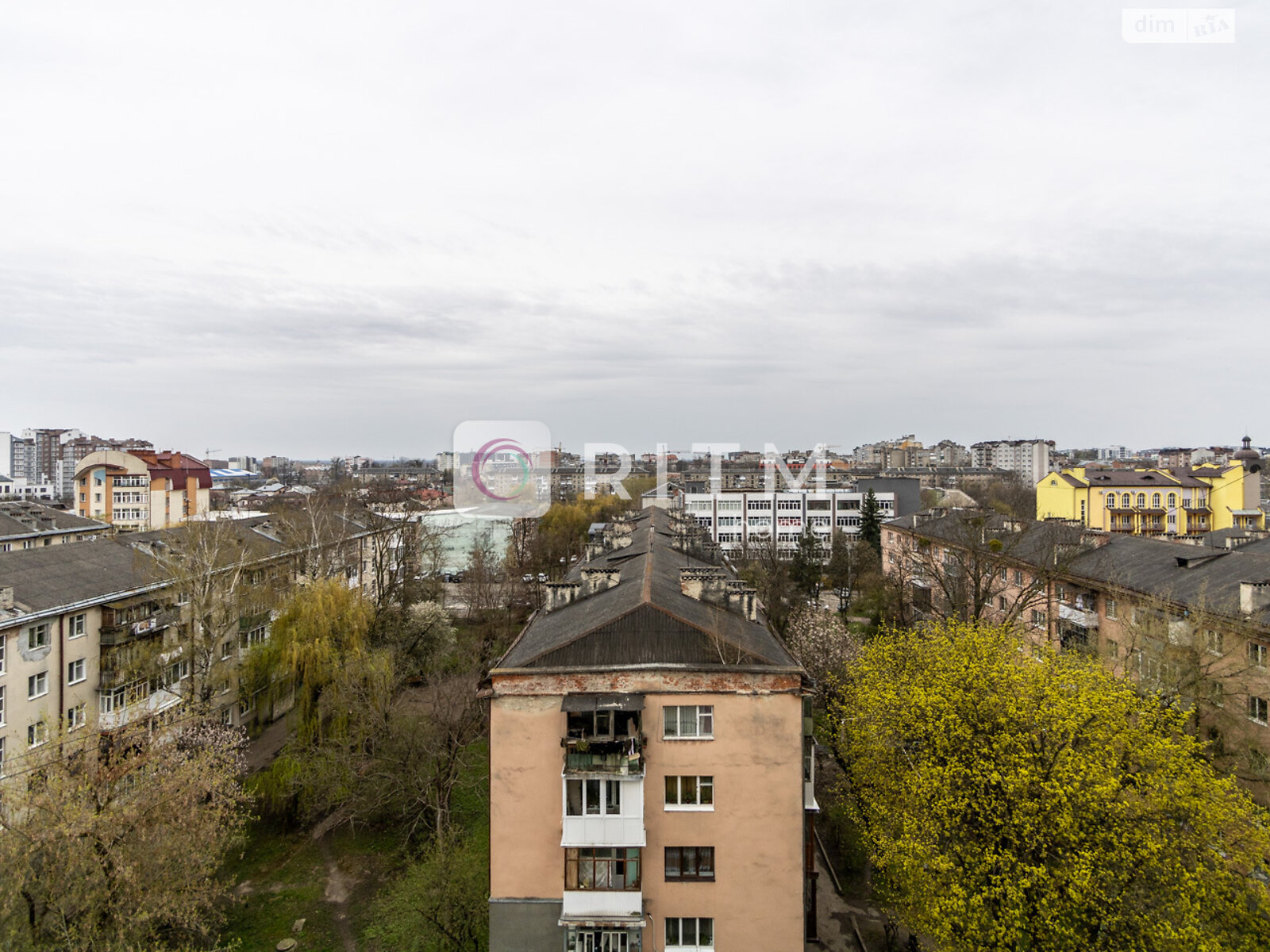 однокімнатна квартира з меблями в Івано-Франківську, район Центр, на вул. Української Перемоги 27А в довготривалу оренду помісячно фото 1 однокімнатна квартира з меблями в Івано-Франківську, район Центр, на вул. Української Перемоги 27А в довготривалу оренду помісячно фото 1