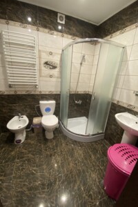 двокімнатна квартира в Івано-Франківську, район Центр, на вул. Володимира Великого в довготривалу оренду помісячно фото 2