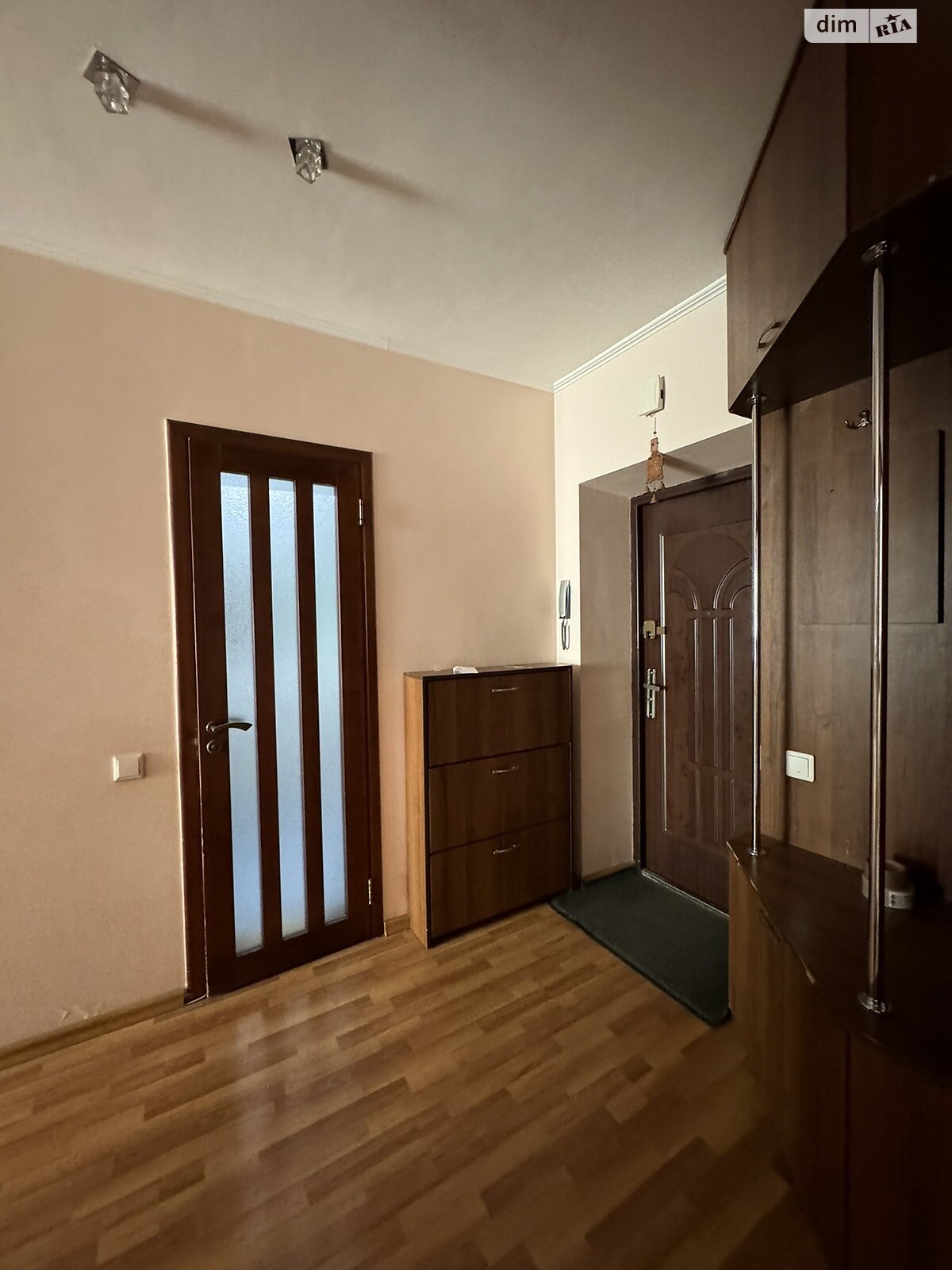 двокімнатна квартира в Івано-Франківську, район Центр, на вул. Володимира Великого 9 в довготривалу оренду помісячно фото 1 двокімнатна квартира в Івано-Франківську, район Центр, на вул. Володимира Великого 9 в довготривалу оренду помісячно фото 1