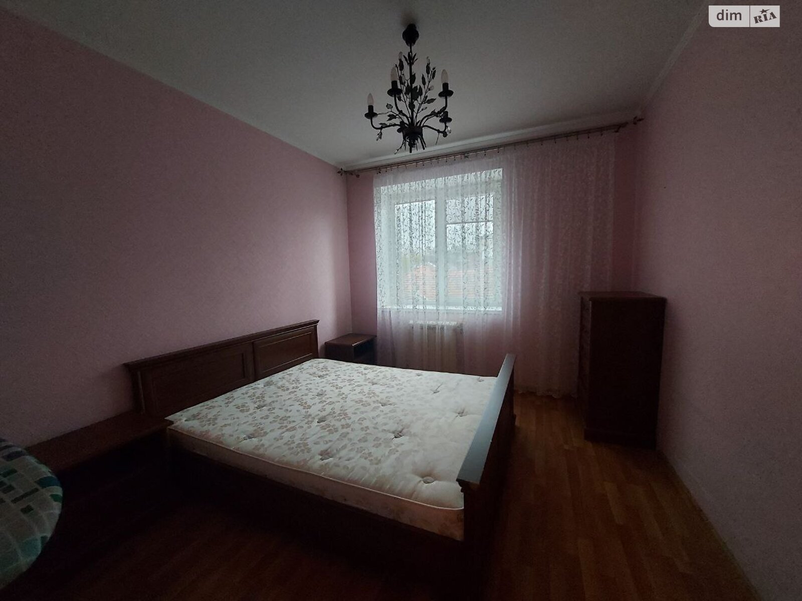 двокімнатна квартира в Івано-Франківську, район Центр, на вул. Володимира Великого 9 в довготривалу оренду помісячно фото 1 двокімнатна квартира в Івано-Франківську, район Центр, на вул. Володимира Великого 9 в довготривалу оренду помісячно фото 1