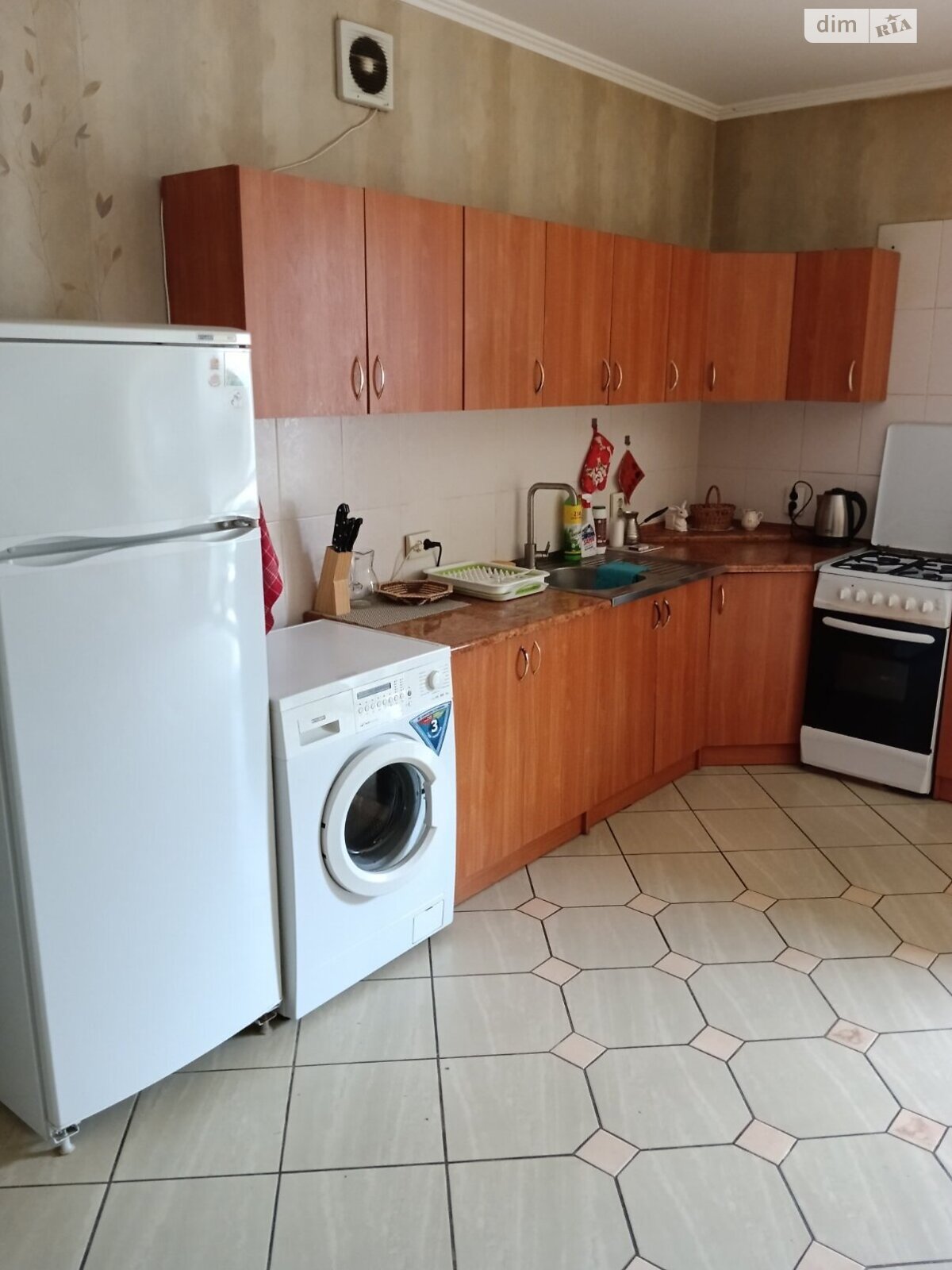 двокімнатна квартира в Івано-Франківську, район Центр, на вул. Володимира Великого 13 в довготривалу оренду помісячно фото 1 двокімнатна квартира в Івано-Франківську, район Центр, на вул. Володимира Великого 13 в довготривалу оренду помісячно фото 1