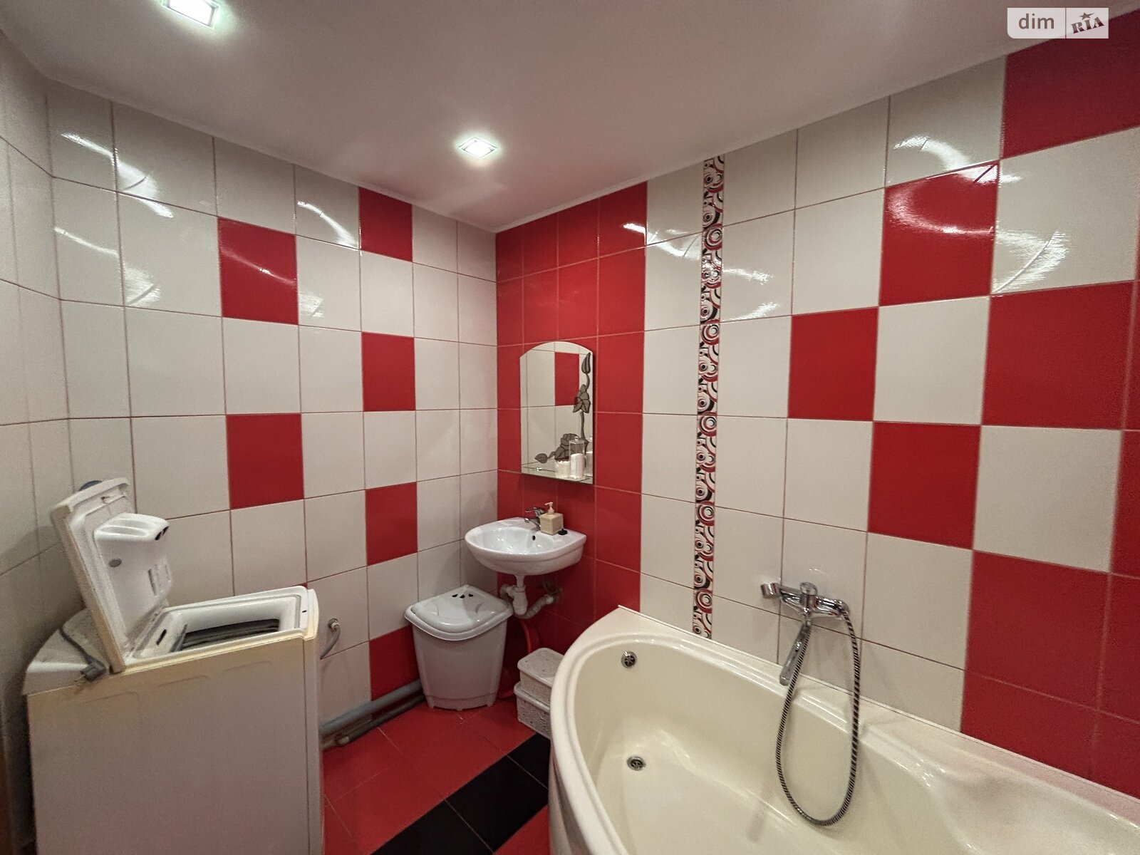 однокомнатная квартира в Ивано-Франковске, район Центр, на ул. Военных Ветеранов 3А в аренду на долгий срок помесячно фото 1