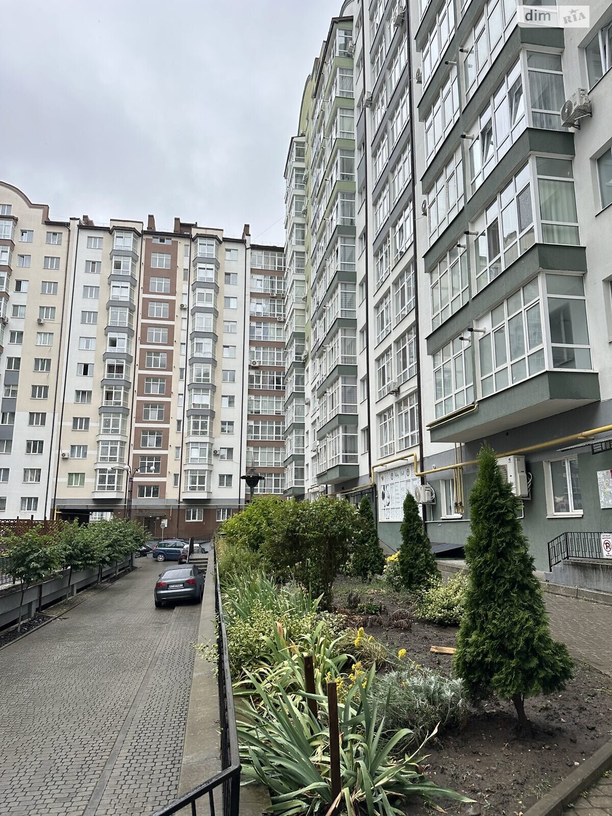 двокімнатна квартира в Івано-Франківську, район Центр, на вул. Височана Семена 18 в довготривалу оренду помісячно фото 1 двокімнатна квартира в Івано-Франківську, район Центр, на вул. Височана Семена 18 в довготривалу оренду помісячно фото 1