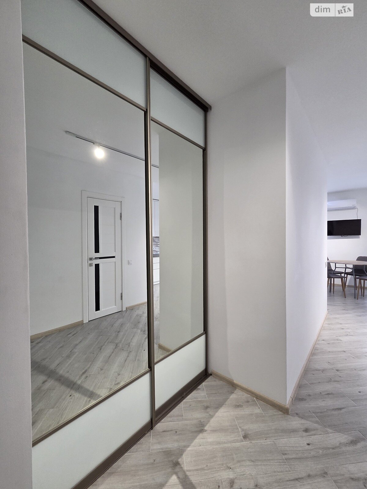 однокомнатная квартира в Ивано-Франковске, район Центр, на ул. Высочана Семена 18 корпус 21 в аренду на долгий срок помесячно фото 1