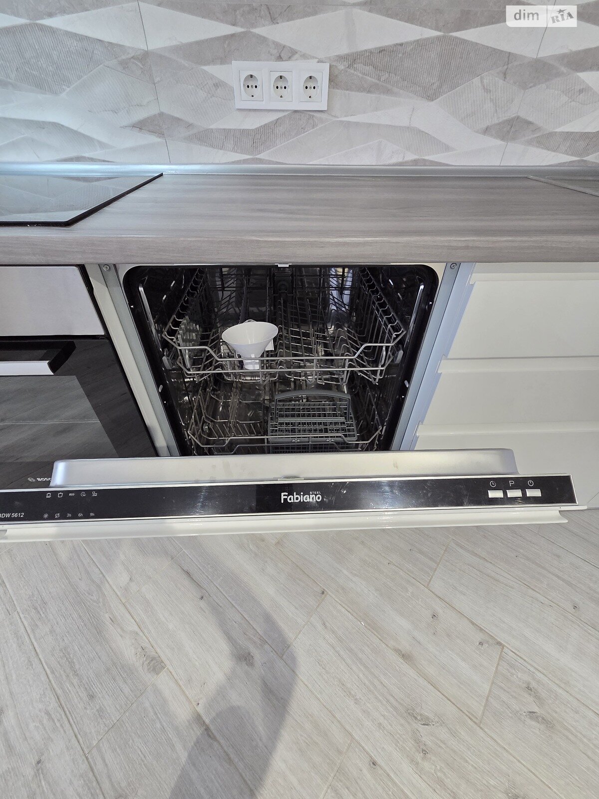 однокомнатная квартира в Ивано-Франковске, район Центр, на ул. Высочана Семена 18 корпус 21 в аренду на долгий срок помесячно фото 1