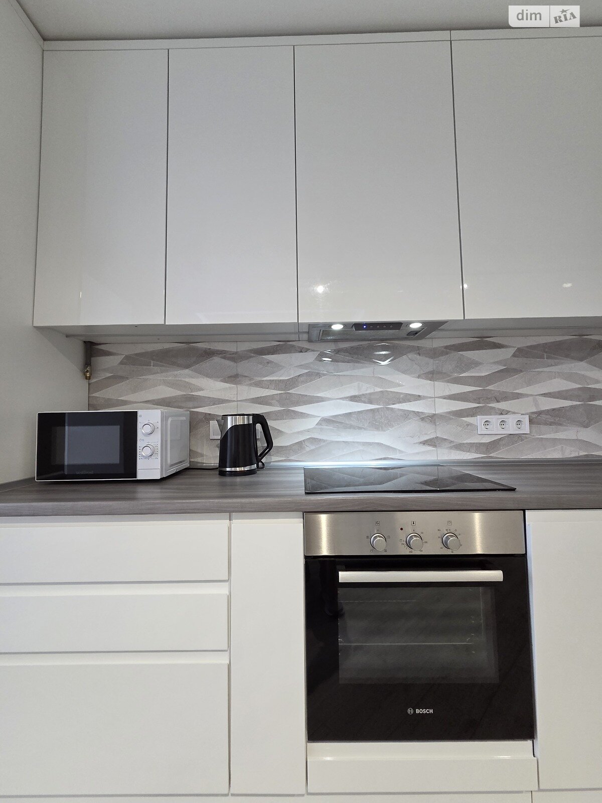 однокомнатная квартира в Ивано-Франковске, район Центр, на ул. Высочана Семена 18 корпус 21 в аренду на долгий срок помесячно фото 1