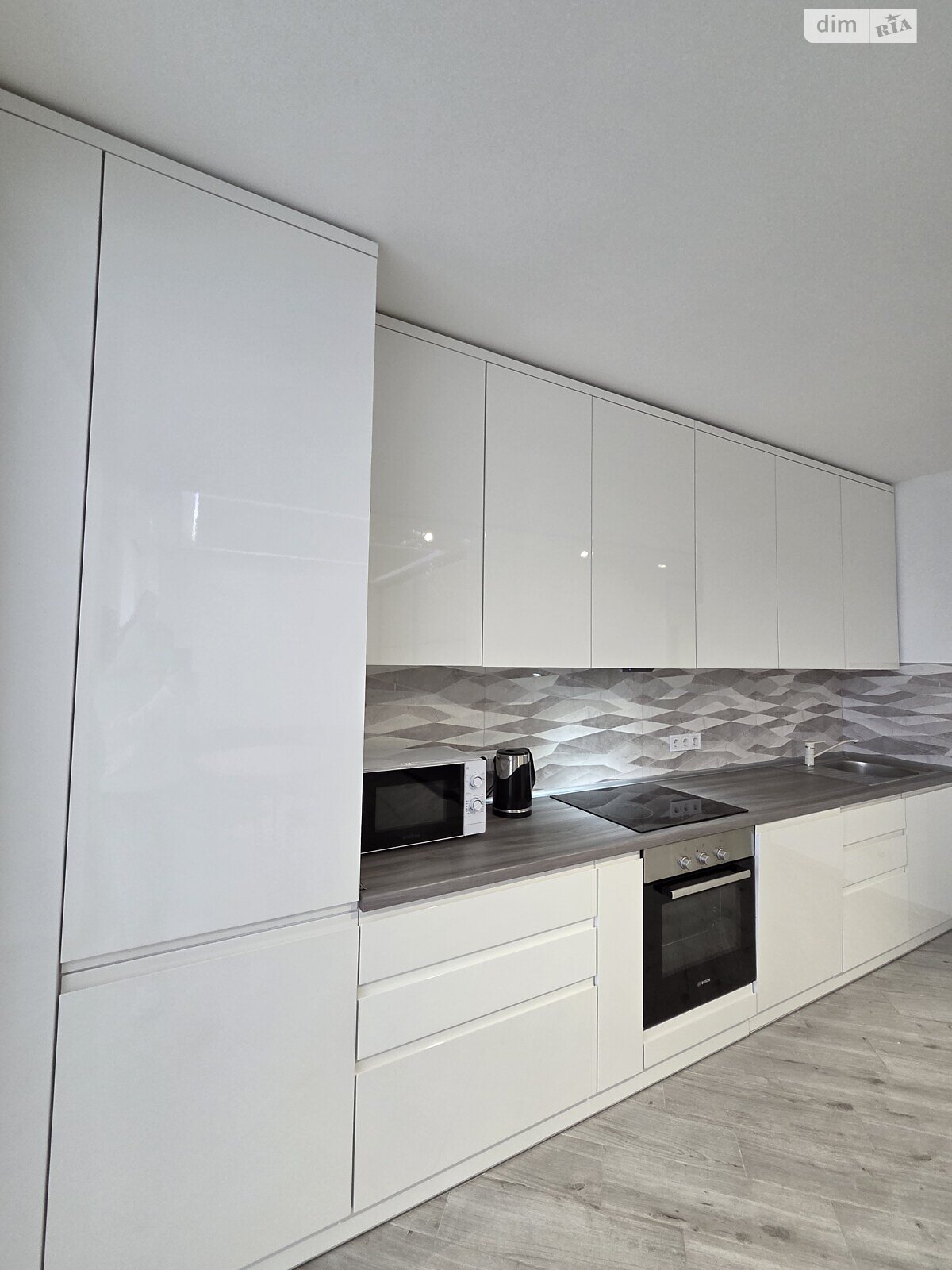 однокомнатная квартира в Ивано-Франковске, район Центр, на ул. Высочана Семена 18 корпус 21 в аренду на долгий срок помесячно фото 1