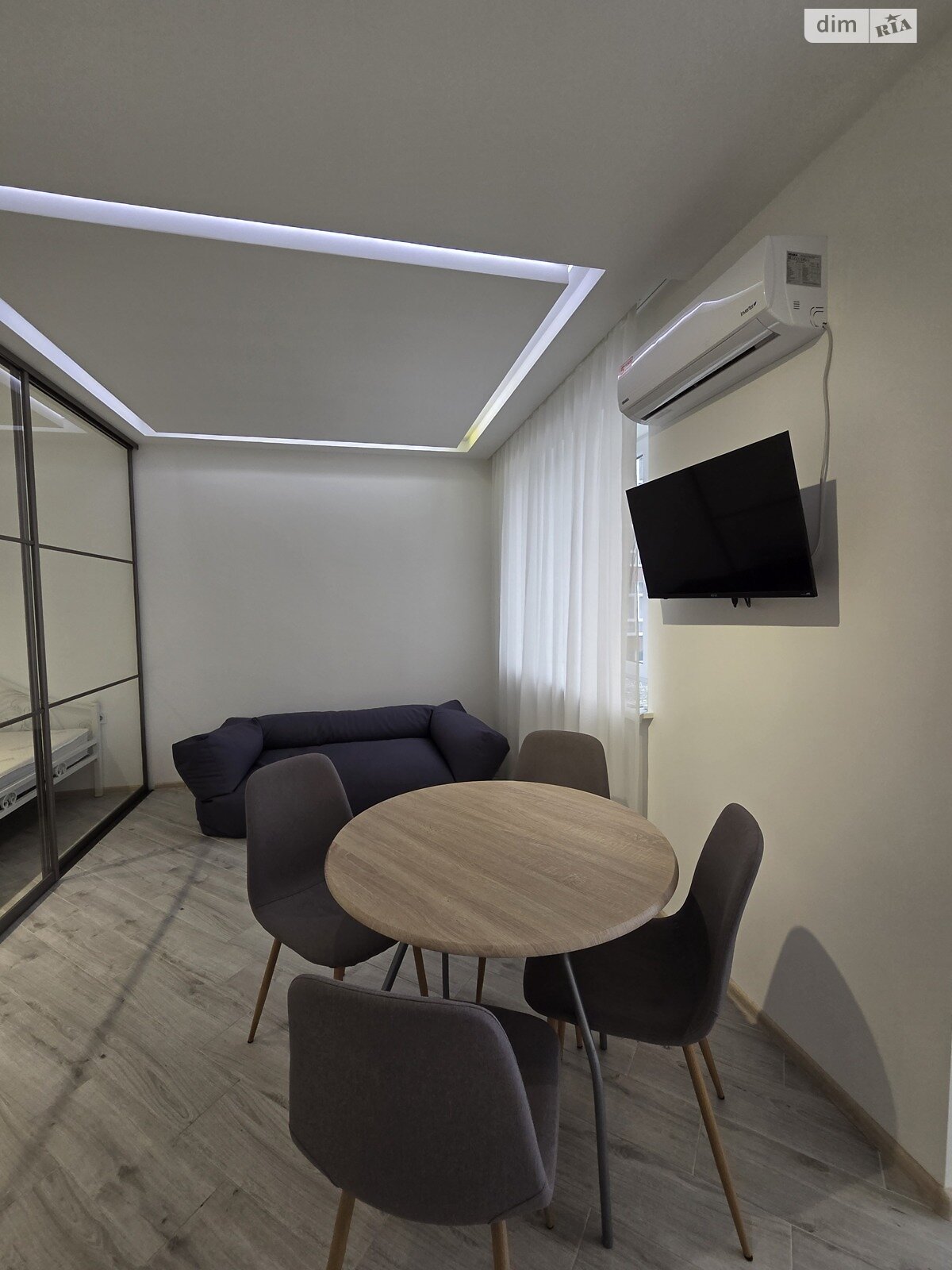 однокомнатная квартира в Ивано-Франковске, район Центр, на ул. Высочана Семена 18 корпус 21 в аренду на долгий срок помесячно фото 1