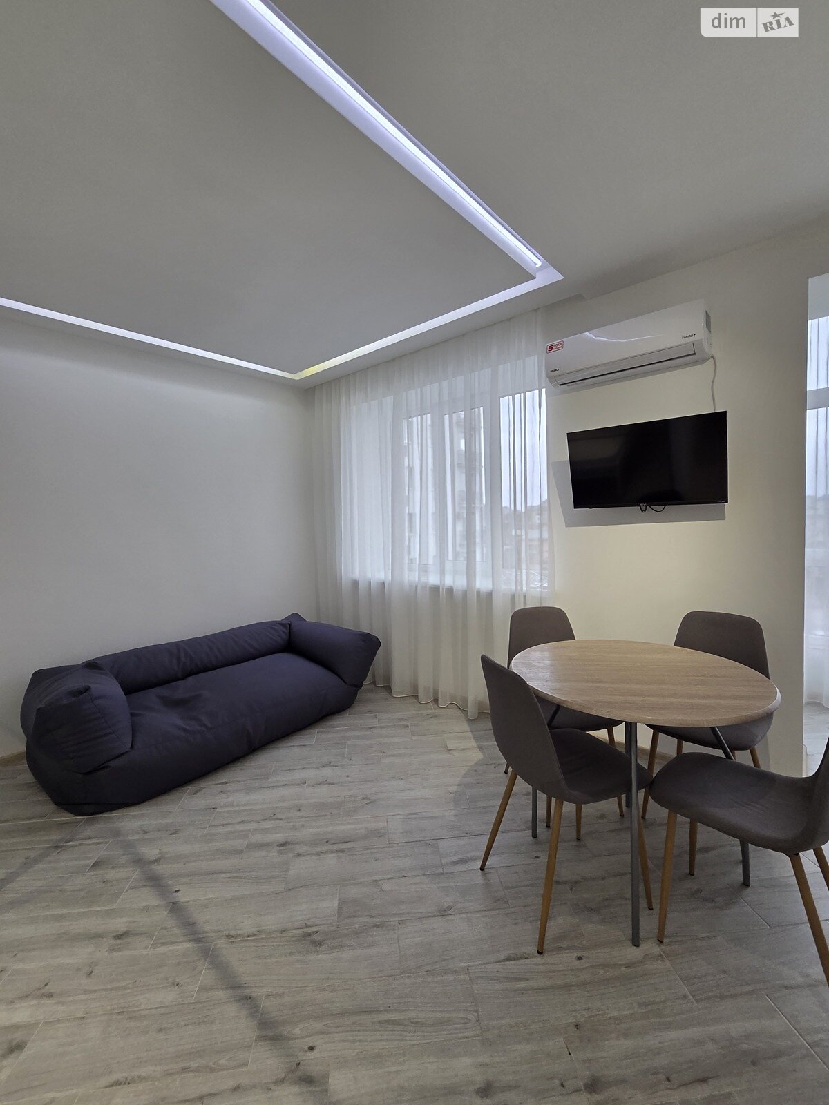 однокомнатная квартира в Ивано-Франковске, район Центр, на ул. Высочана Семена 18 корпус 21 в аренду на долгий срок помесячно фото 1