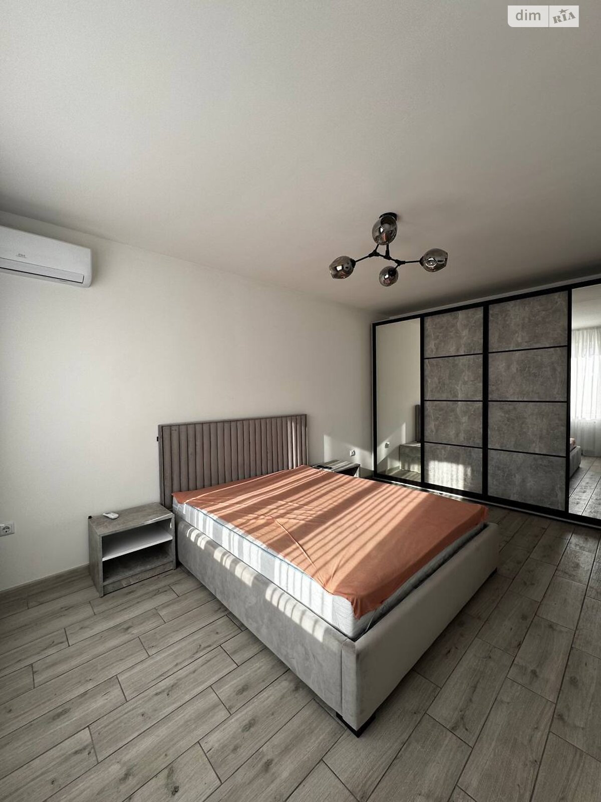 однокомнатная квартира в Ивано-Франковске, район Центр, на ул. Высочана Семена в аренду на долгий срок помесячно фото 1