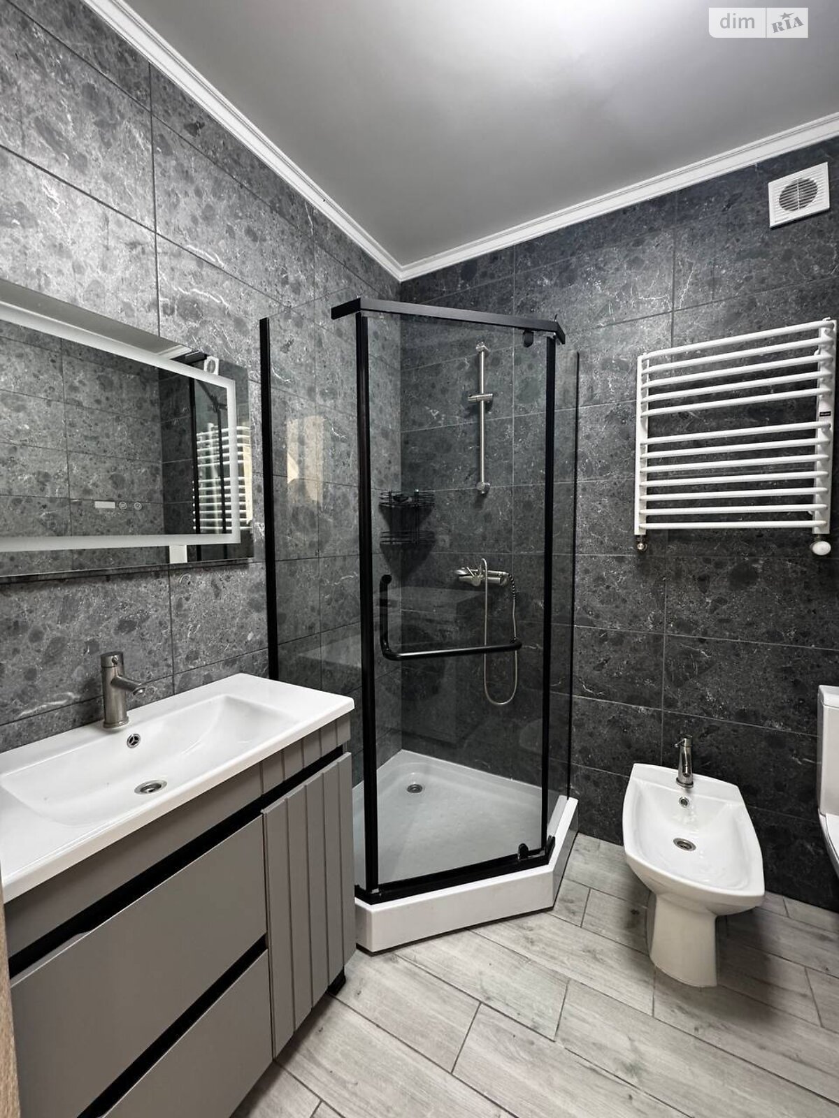 однокомнатная квартира в Ивано-Франковске, район Центр, на ул. Высочана Семена в аренду на долгий срок помесячно фото 1