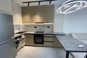 однокомнатная квартира в Ивано-Франковске, район Центр, на бул. Южный 32Б в аренду на долгий срок помесячно фото 2