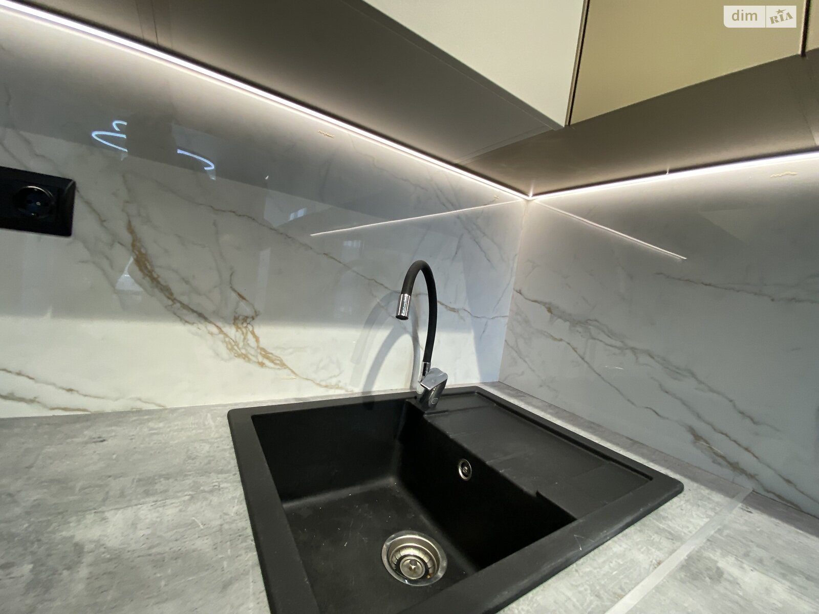 однокомнатная квартира в Ивано-Франковске, район Центр, на бул. Южный 32Б в аренду на долгий срок помесячно фото 1