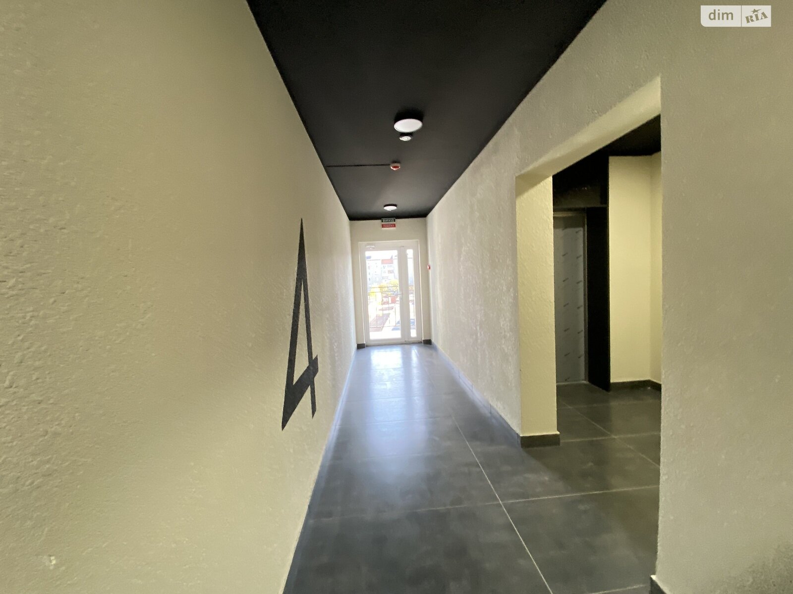 однокомнатная квартира в Ивано-Франковске, район Центр, на бул. Южный 32Б в аренду на долгий срок помесячно фото 1