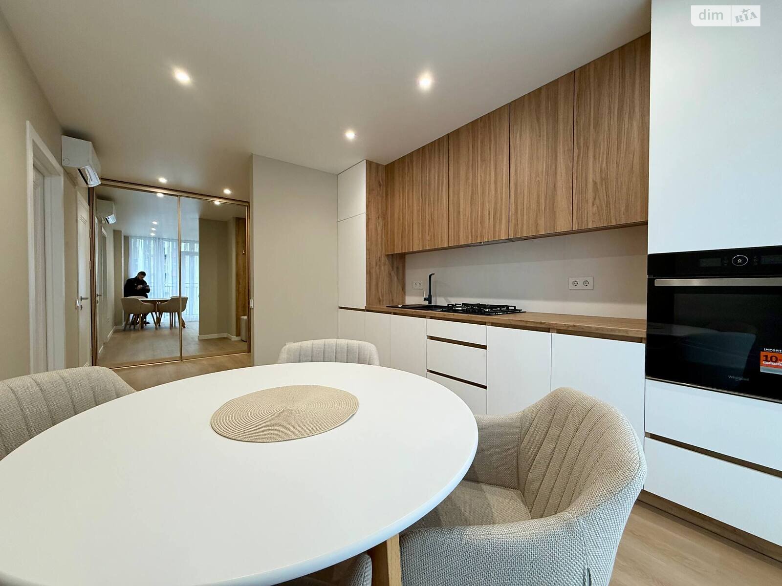 однокімнатна квартира в Івано-Франківську, район Центр, на вул. Юліана Пелеша 3 корпус 9 в довготривалу оренду помісячно фото 1 однокімнатна квартира в Івано-Франківську, район Центр, на вул. Юліана Пелеша 3 корпус 9 в довготривалу оренду помісячно фото 1