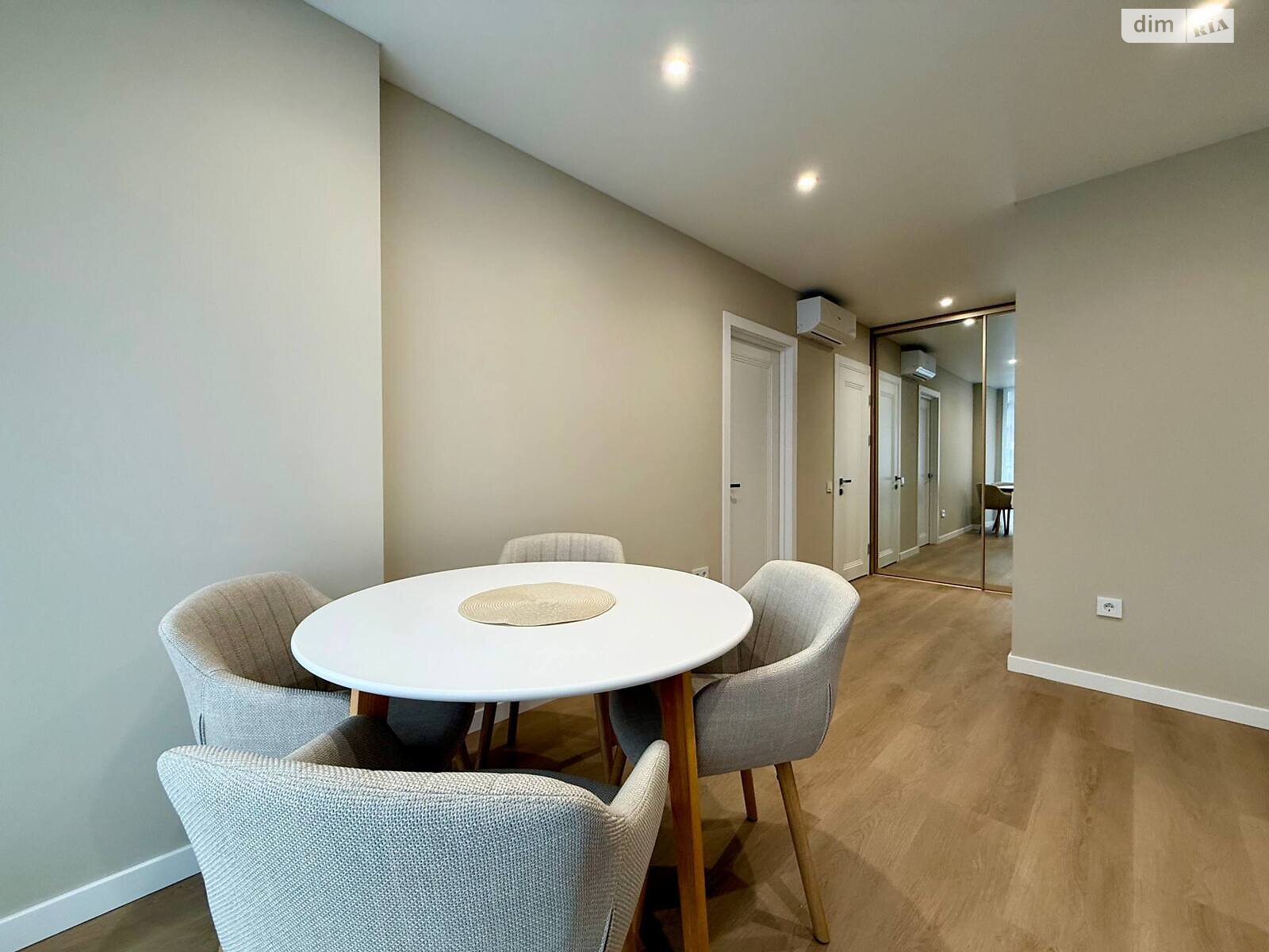 однокімнатна квартира в Івано-Франківську, район Центр, на вул. Юліана Пелеша 3 корпус 9 в довготривалу оренду помісячно фото 1 однокімнатна квартира в Івано-Франківську, район Центр, на вул. Юліана Пелеша 3 корпус 9 в довготривалу оренду помісячно фото 1