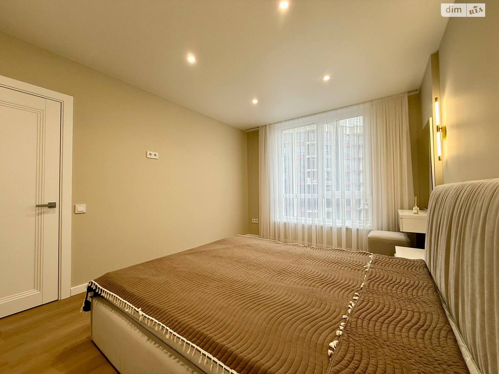 однокімнатна квартира в Івано-Франківську, район Центр, на вул. Юліана Пелеша 3 корпус 9 в довготривалу оренду помісячно фото 1 однокімнатна квартира в Івано-Франківську, район Центр, на вул. Юліана Пелеша 3 корпус 9 в довготривалу оренду помісячно фото 1