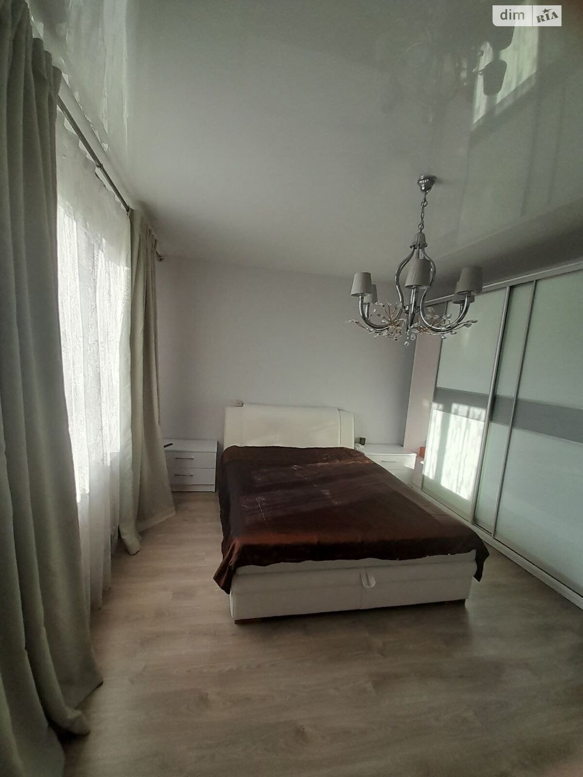 трикімнатна квартира в Івано-Франківську, на вул. Урожайна 3 в довготривалу оренду помісячно фото 1