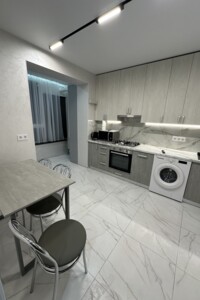 однокімнатна квартира в Житомирі, район Богунський, на вул. Євгена Рихліка в довготривалу оренду помісячно фото 2 однокімнатна квартира в Житомирі, район Богунський, на вул. Євгена Рихліка в довготривалу оренду помісячно фото 2