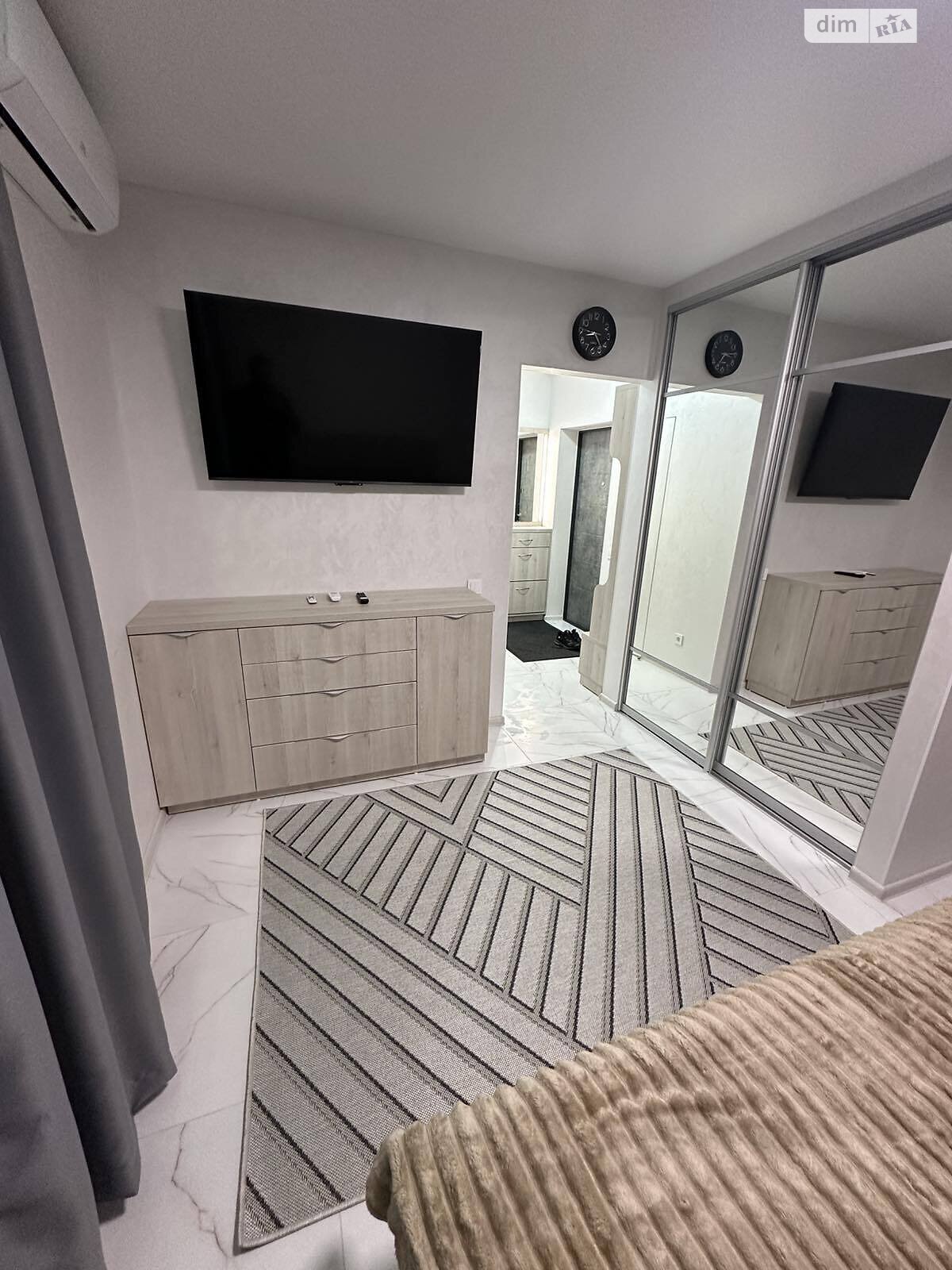 однокімнатна квартира в Житомирі, район Богунський, на вул. Євгена Рихліка в довготривалу оренду помісячно фото 1 однокімнатна квартира в Житомирі, район Богунський, на вул. Євгена Рихліка в довготривалу оренду помісячно фото 1