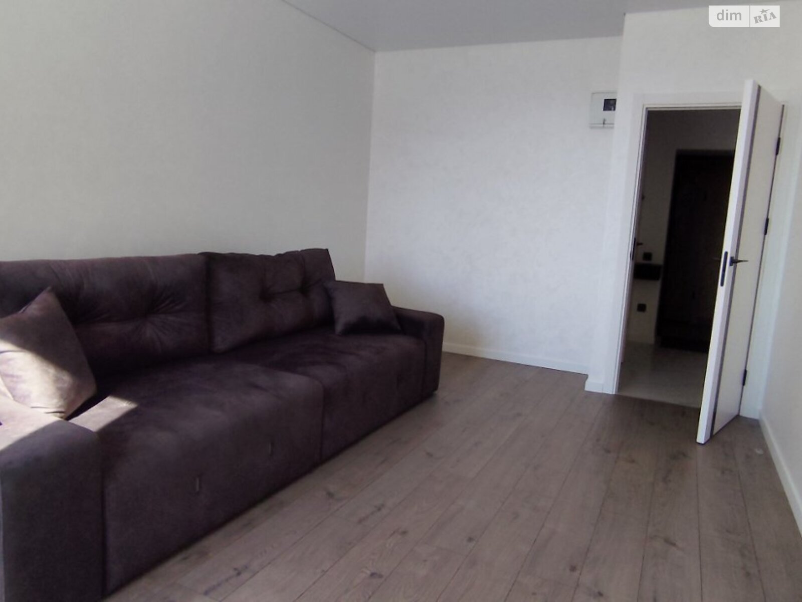 однокімнатна квартира в Житомирі, район Богунський, на просп. Миру в довготривалу оренду помісячно фото 1