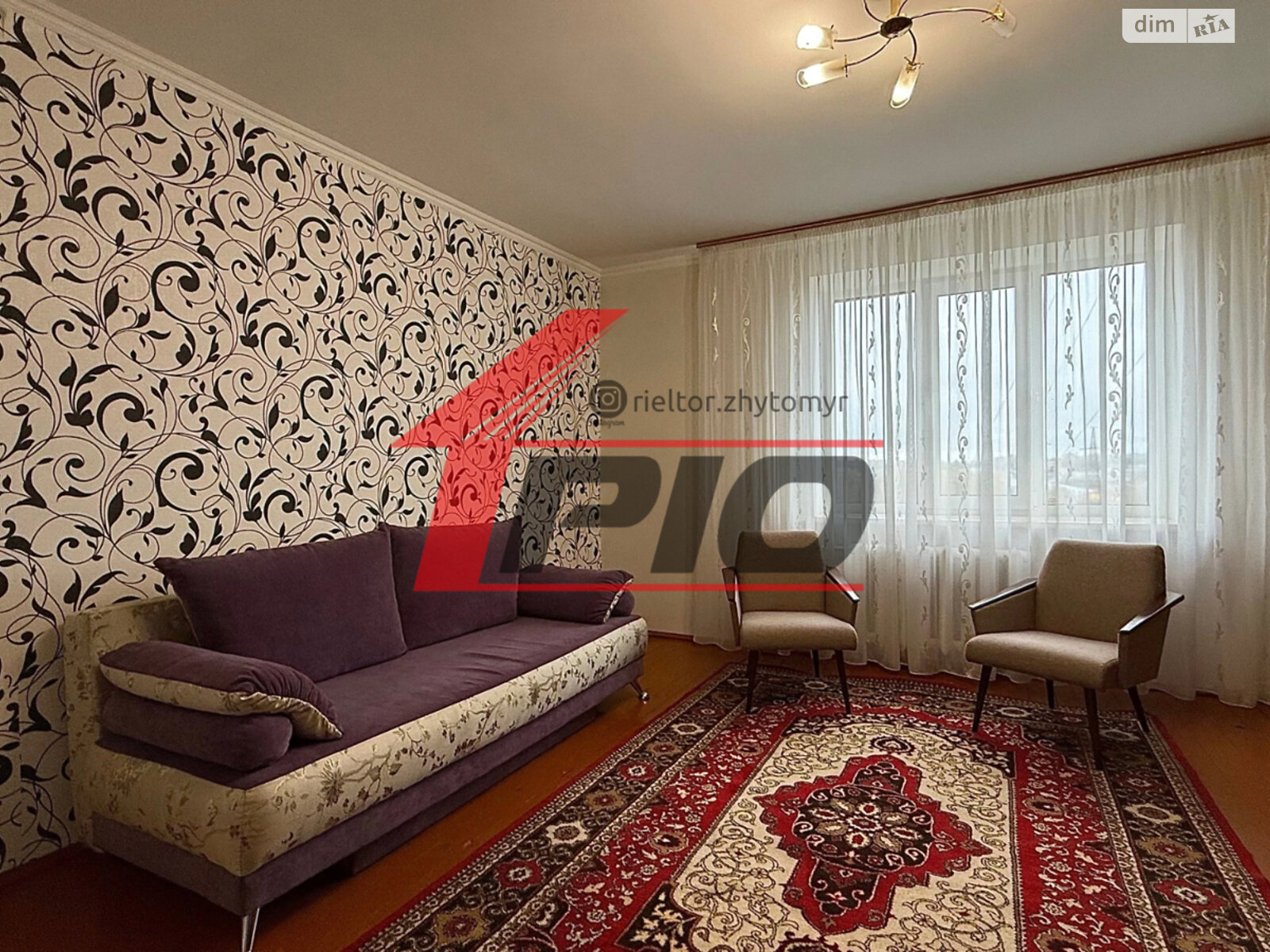 трехкомнатная квартира в Житомире, район Богунский, на ул. Парниковая в аренду на долгий срок помесячно фото 1 трехкомнатная квартира в Житомире, район Богунский, на ул. Парниковая в аренду на долгий срок помесячно фото 1