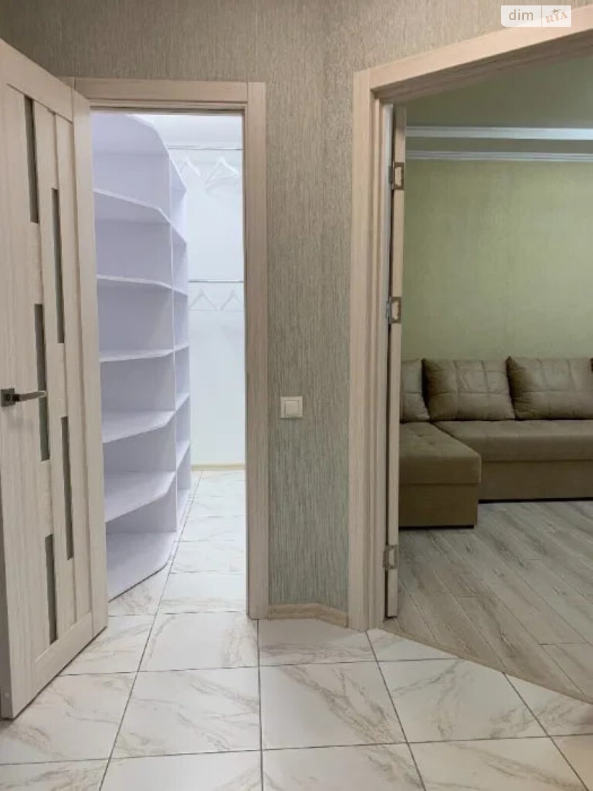 однокімнатна квартира в Житомирі, район Чеська Крошня, на вул. Євгена Рихліка 11А в довготривалу оренду помісячно фото 1 однокімнатна квартира в Житомирі, район Чеська Крошня, на вул. Євгена Рихліка 11А в довготривалу оренду помісячно фото 1
