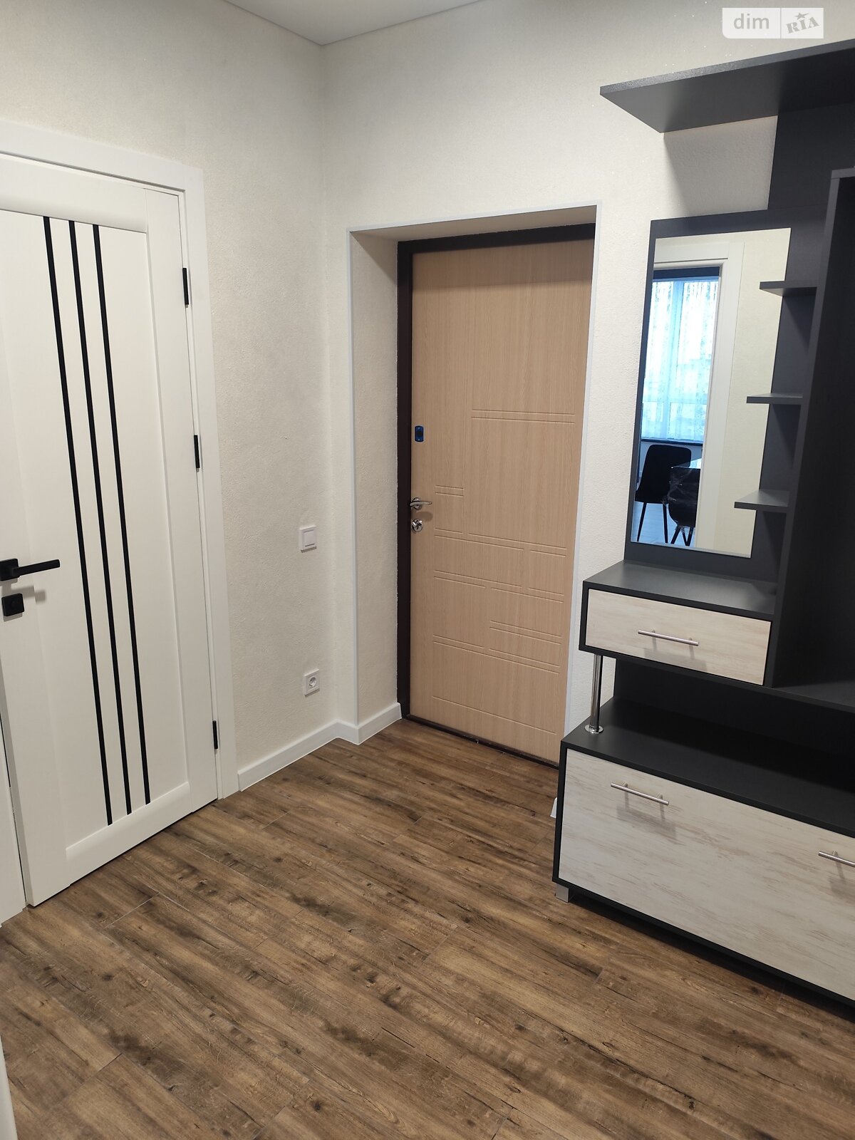 однокімнатна квартира в Житомирі, на вул. Домбровського 3Д в довготривалу оренду помісячно фото 1 однокімнатна квартира в Житомирі, на вул. Домбровського 3Д в довготривалу оренду помісячно фото 1